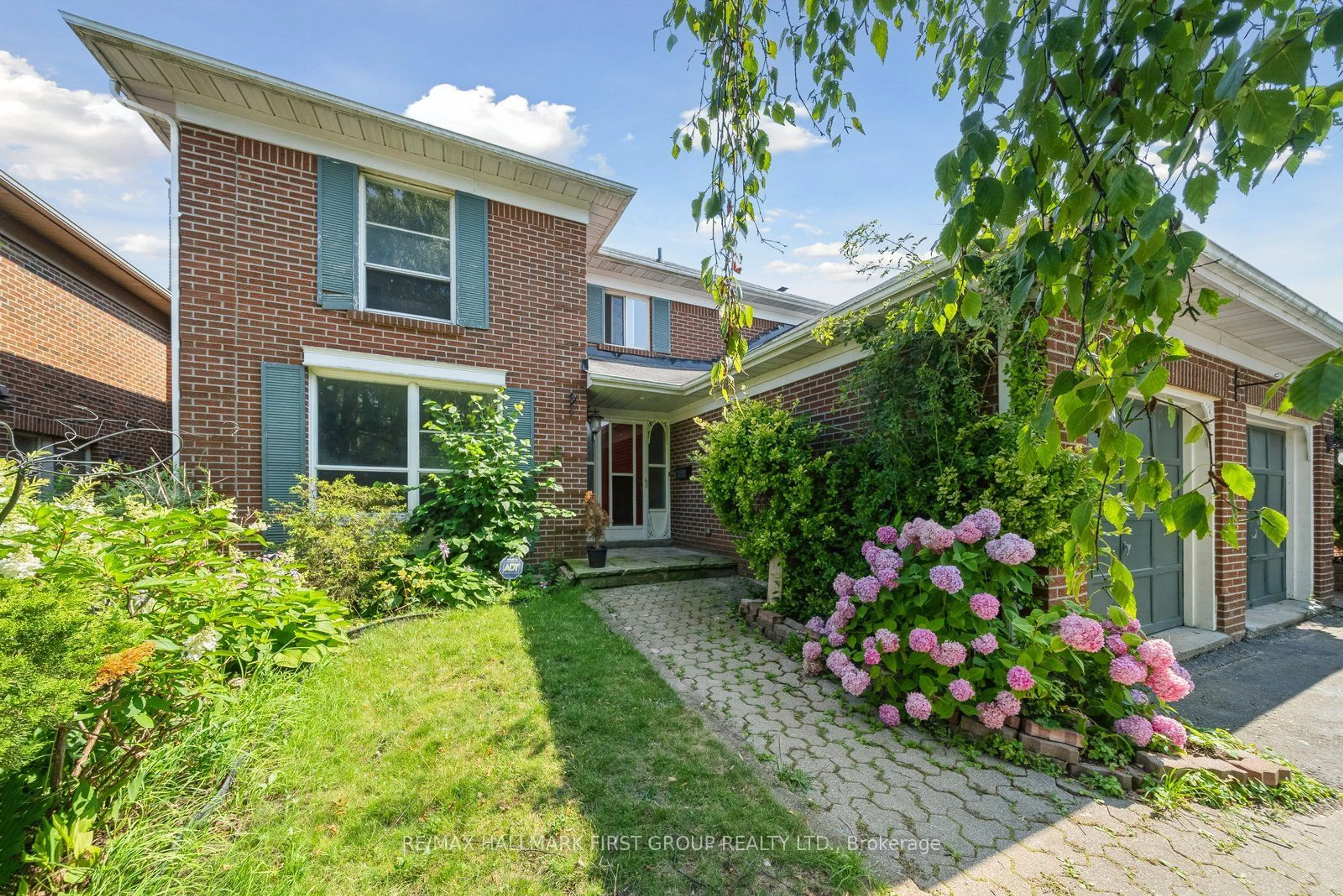 Home with brick exterior material for 481 Broadgreen St, Pickering Ontario L1W 3H6