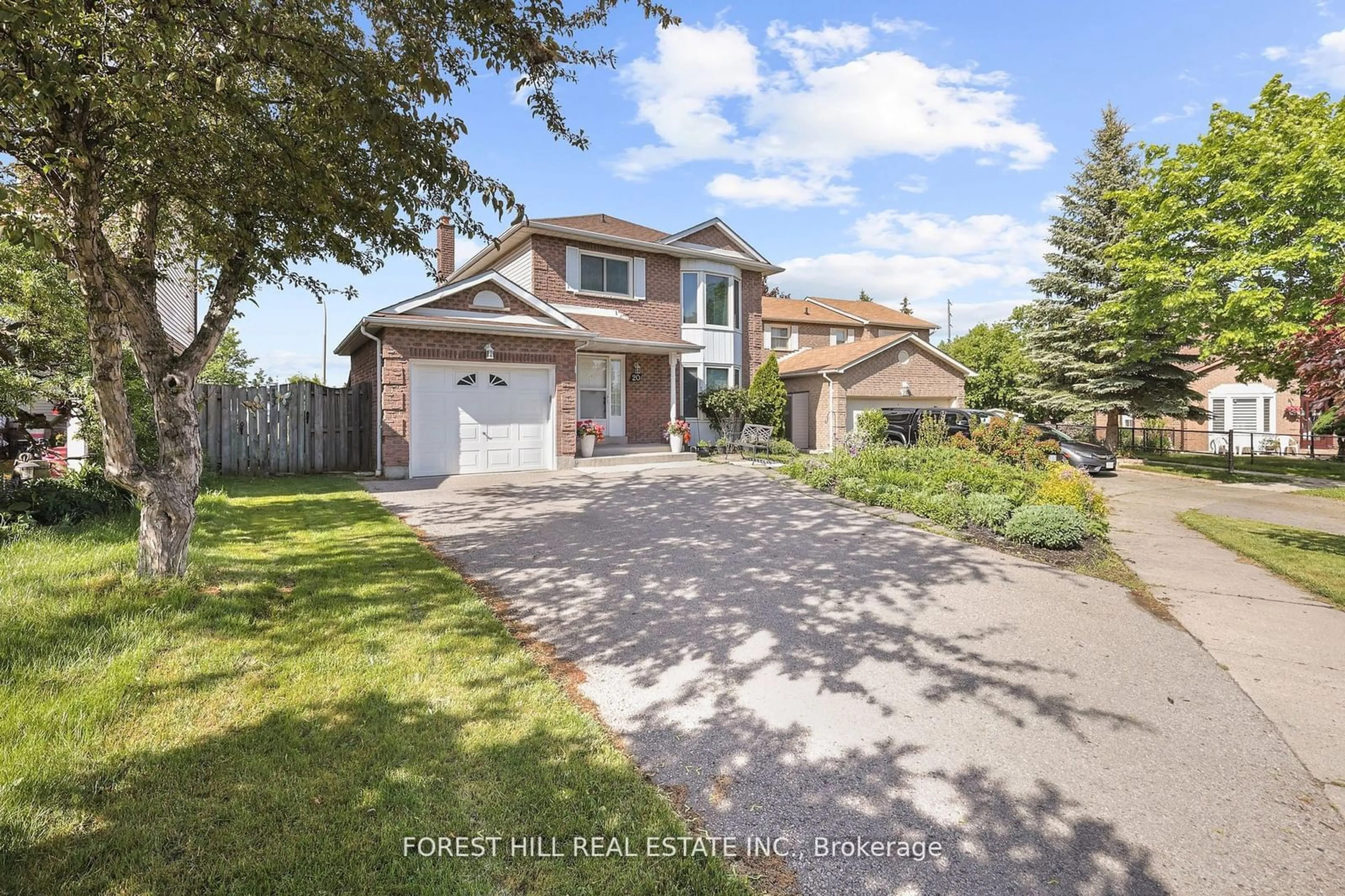 Frontside or backside of a home for 20 Upland Dr, Whitby Ontario L1N 8H9