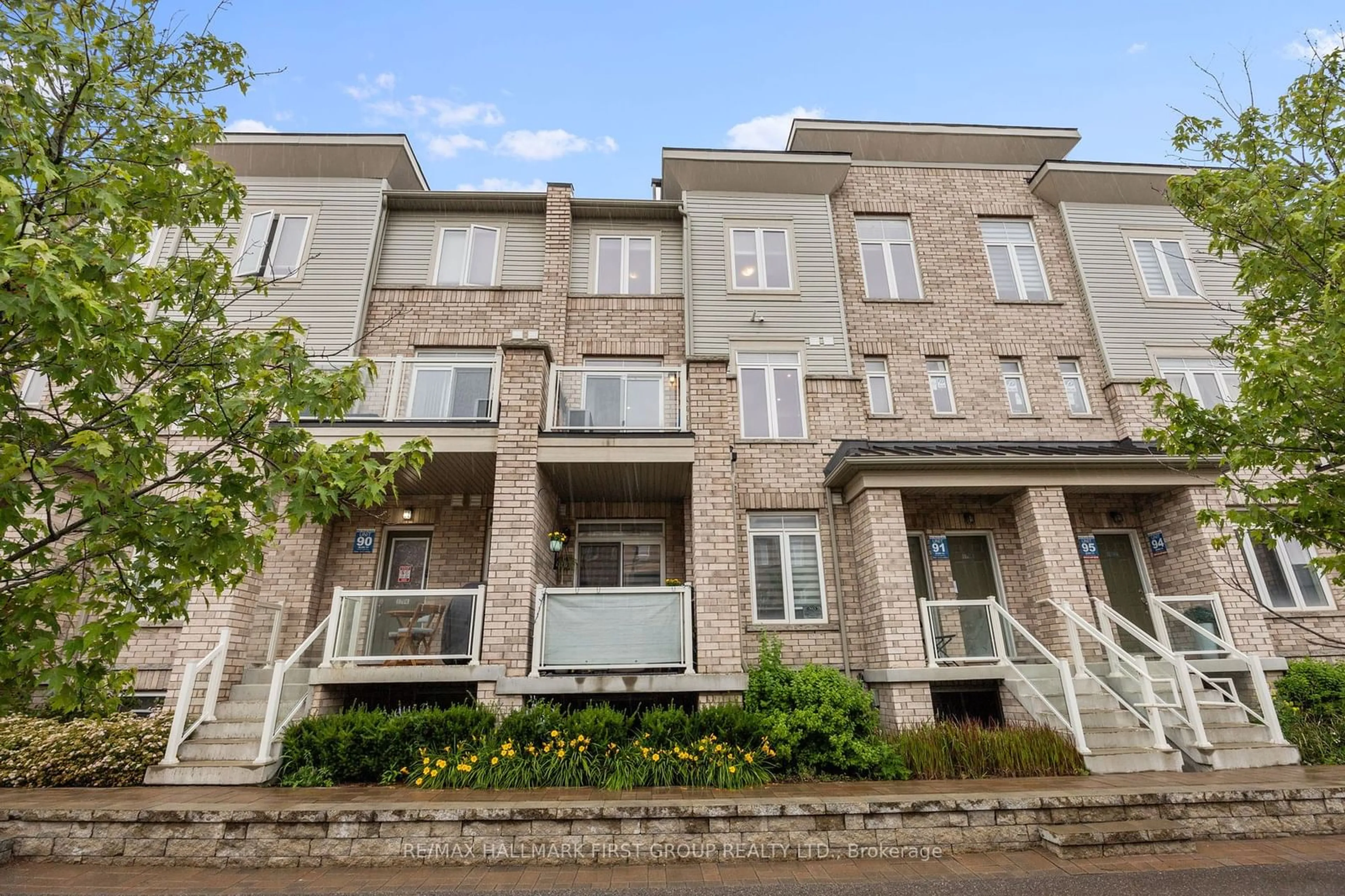 A pic from exterior of the house or condo for 1749 Huckleberry Crossing #93, Pickering Ontario L1X 0E6