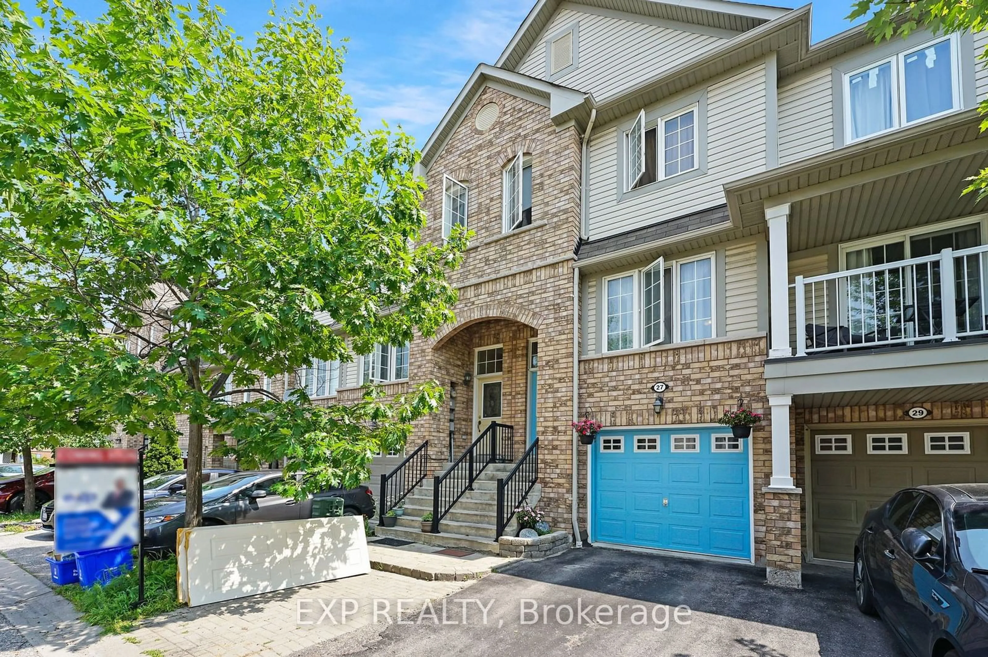 A pic from exterior of the house or condo for 27 Ventura Lane, Ajax Ontario L1T 0C4