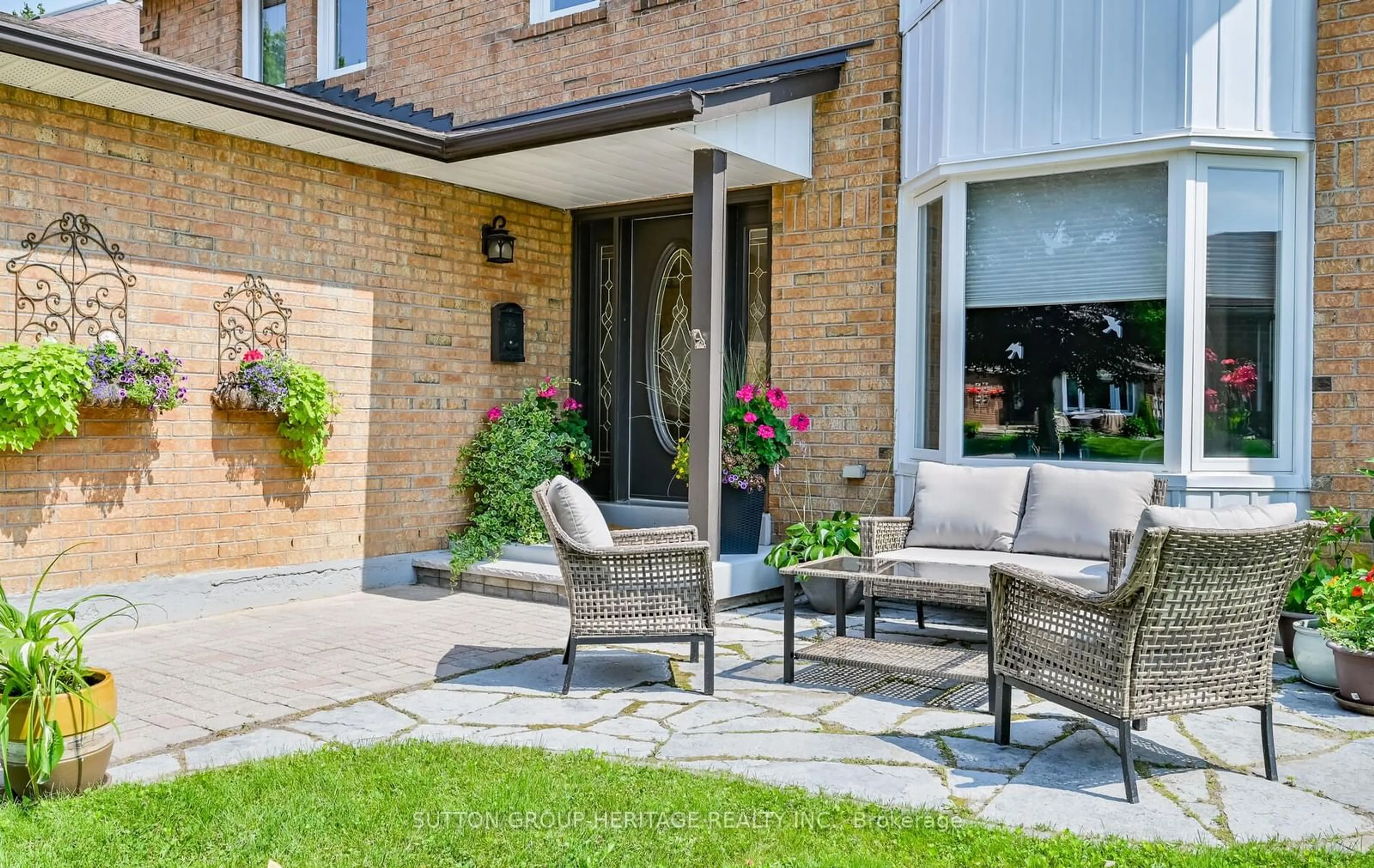 Patio for 20 Farrow Cres, Ajax Ontario L1S 4W8