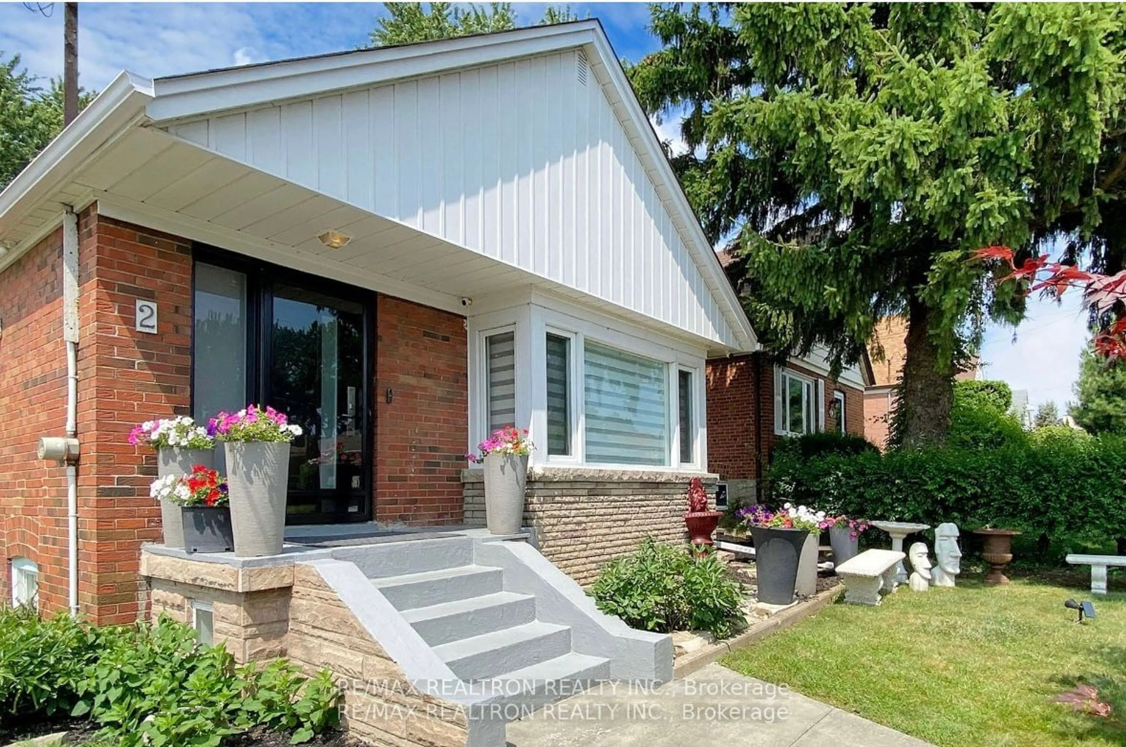 Home with brick exterior material for 2 Landseer Rd, Toronto Ontario M1K 3A7