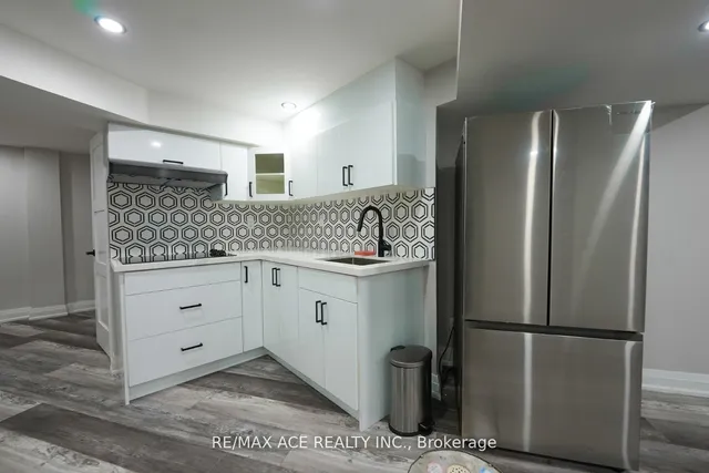 Additional property image - 2270 Meadowvale Rd