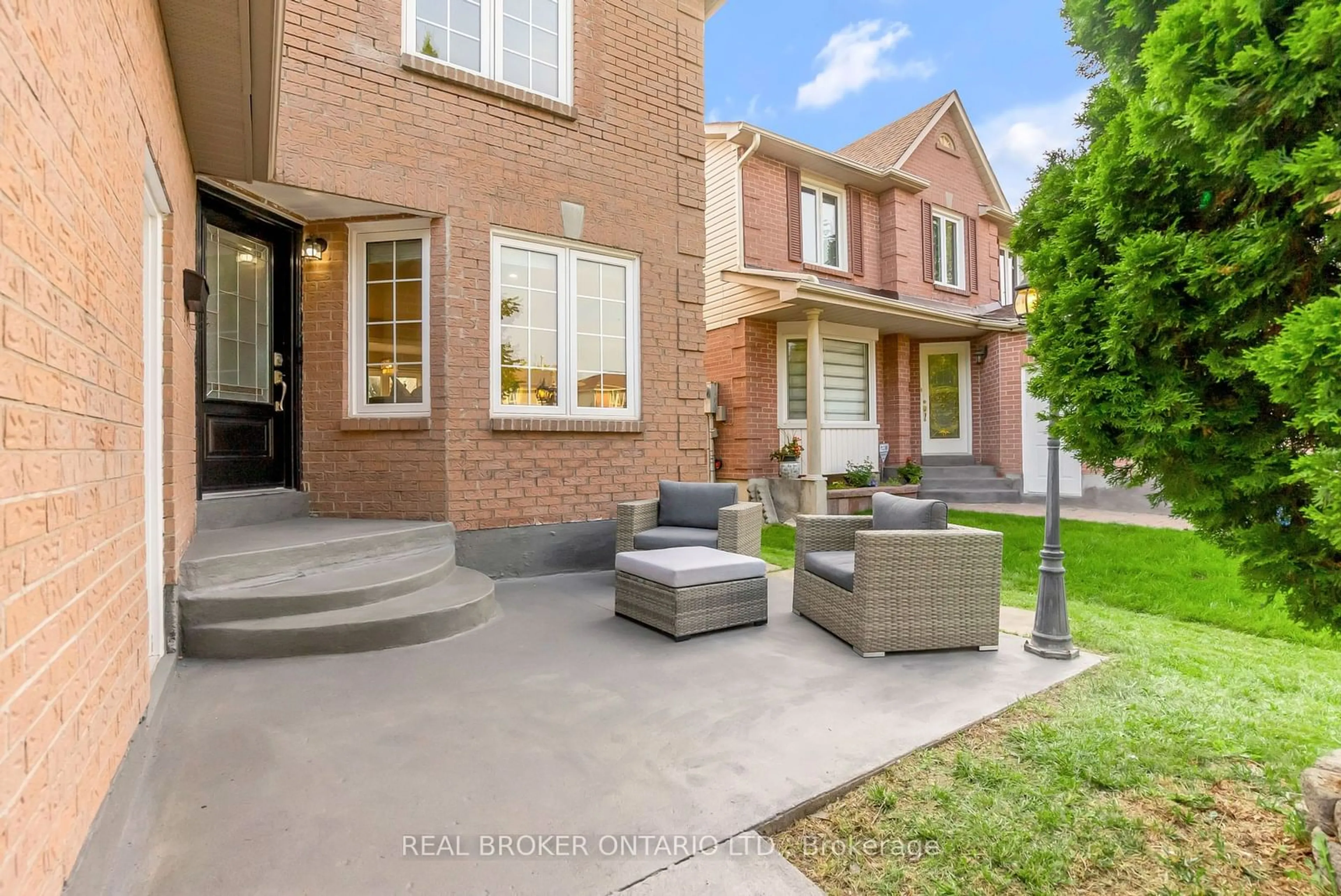Home with brick exterior material for 1344 Anton Sq, Pickering Ontario L1V 5S6