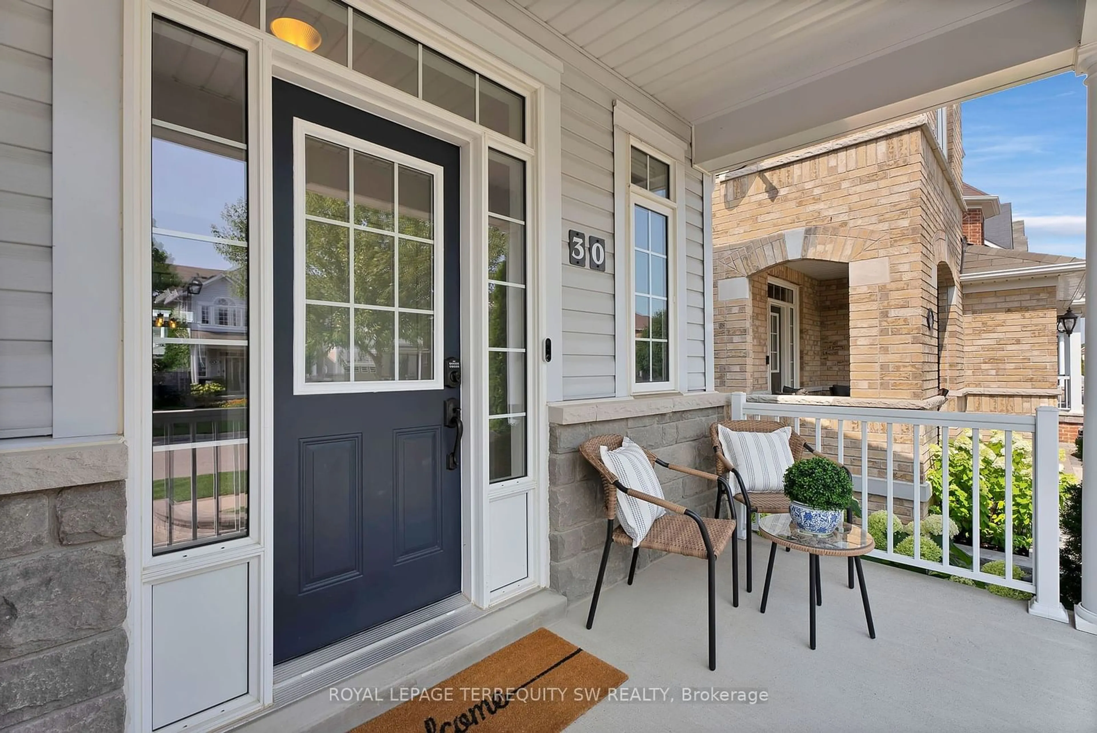 Indoor entryway for 30 Chiswick Ave, Whitby Ontario L1M 0E1