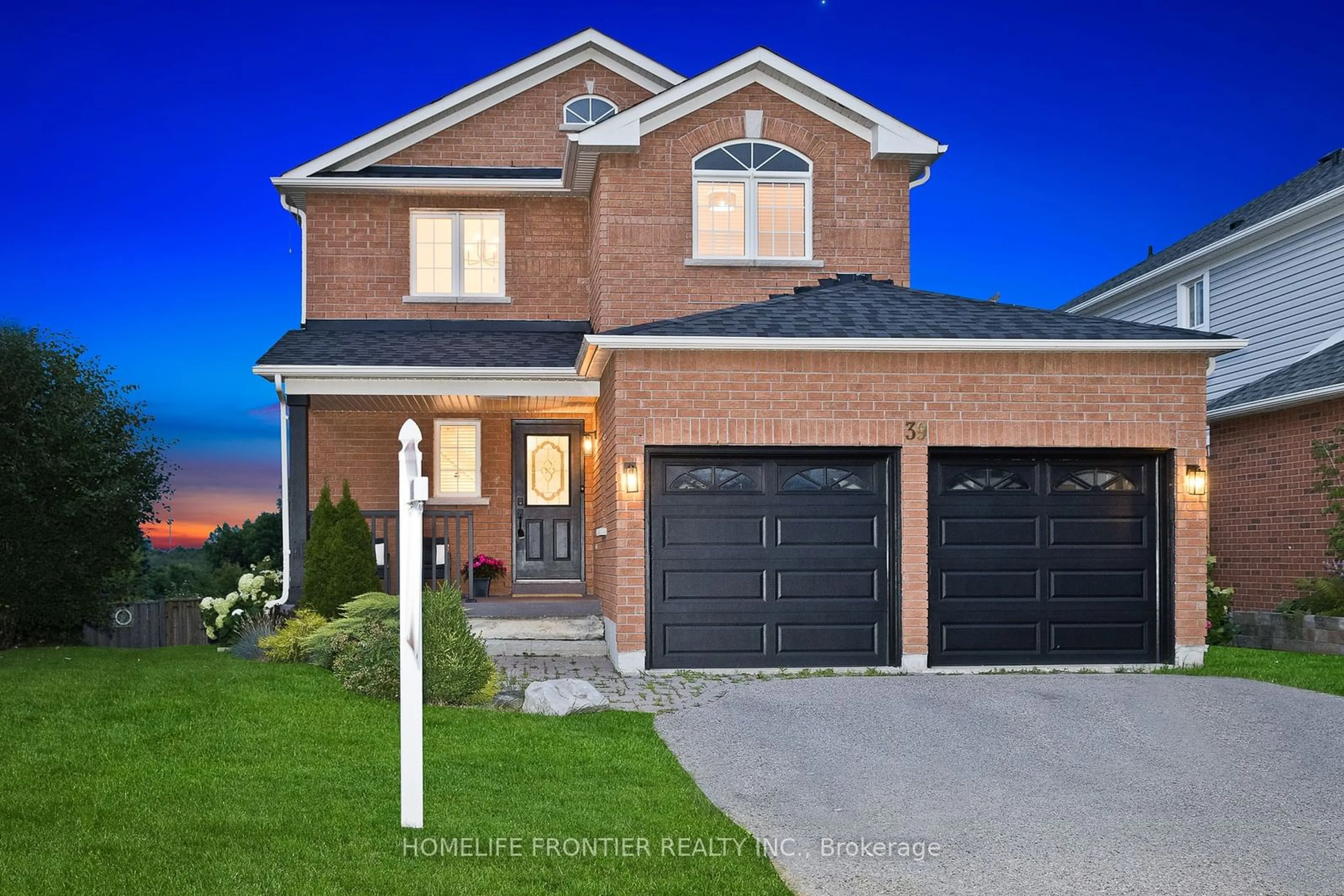 Home with brick exterior material for 39 Eldad Dr, Clarington Ontario L1C 5L1