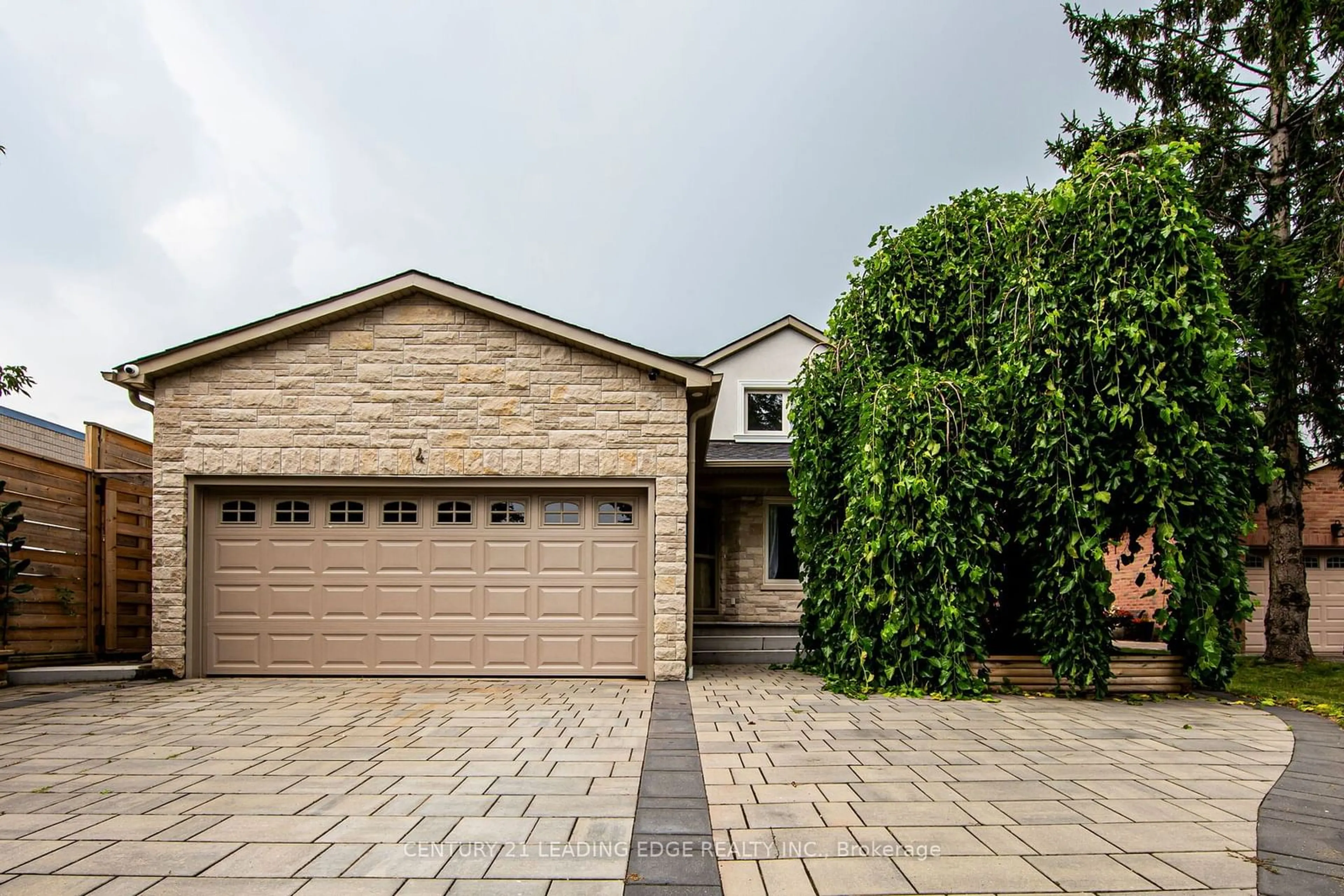 Home with brick exterior material for 4 Gilmour Dr, Ajax Ontario L1Z 1N4