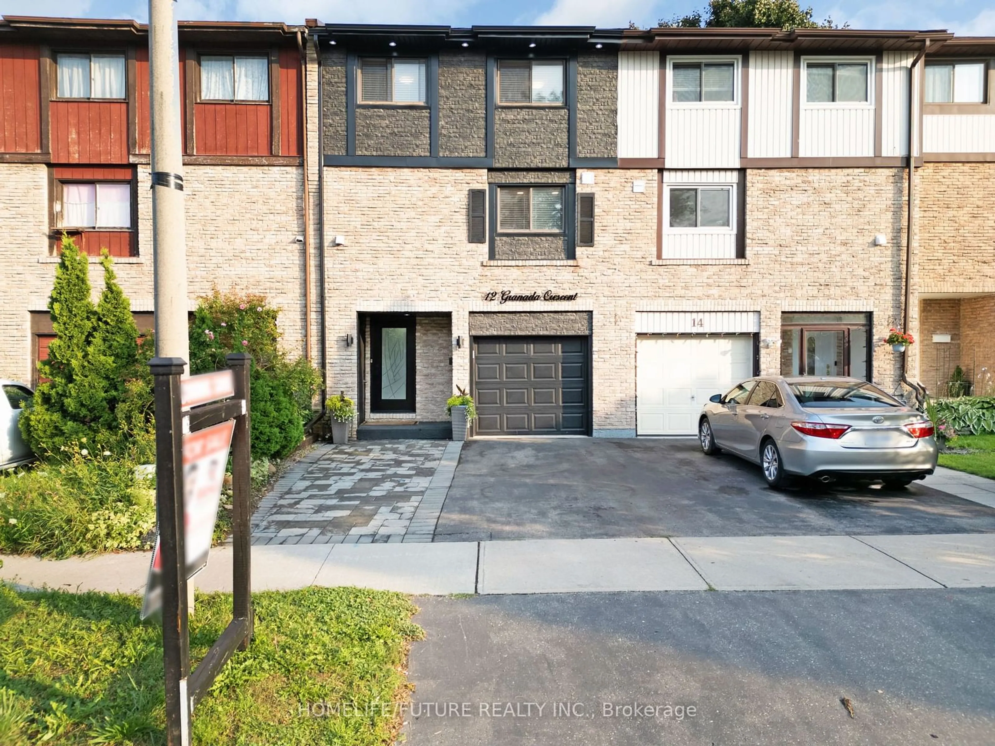 A pic from exterior of the house or condo for 12 Granada Cres, Toronto Ontario M1B 2H5