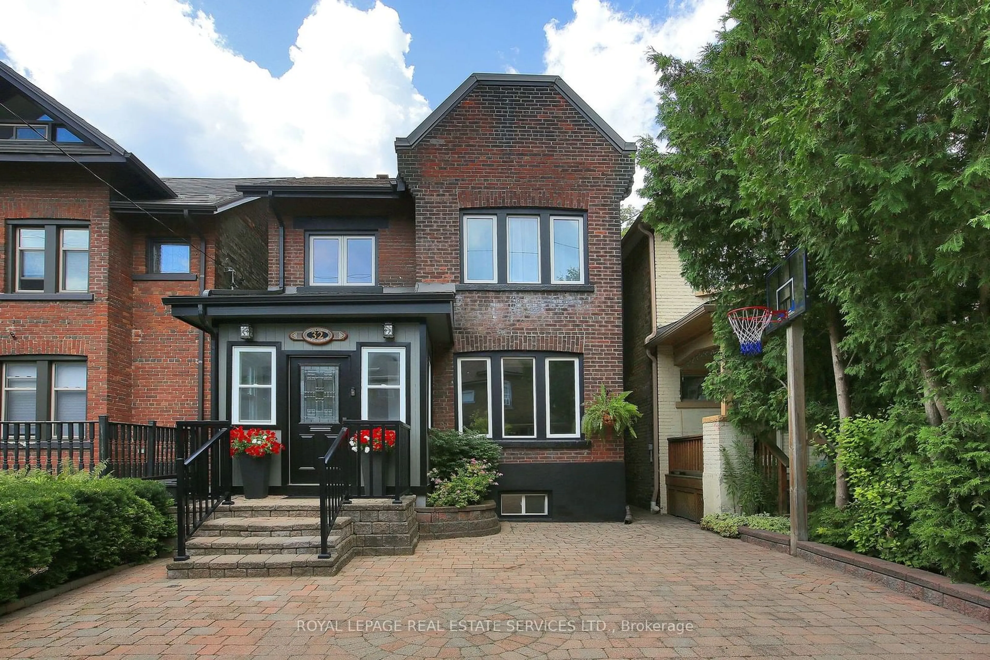 Home with brick exterior material for 32 Coady Ave, Toronto Ontario M4M 2Y8