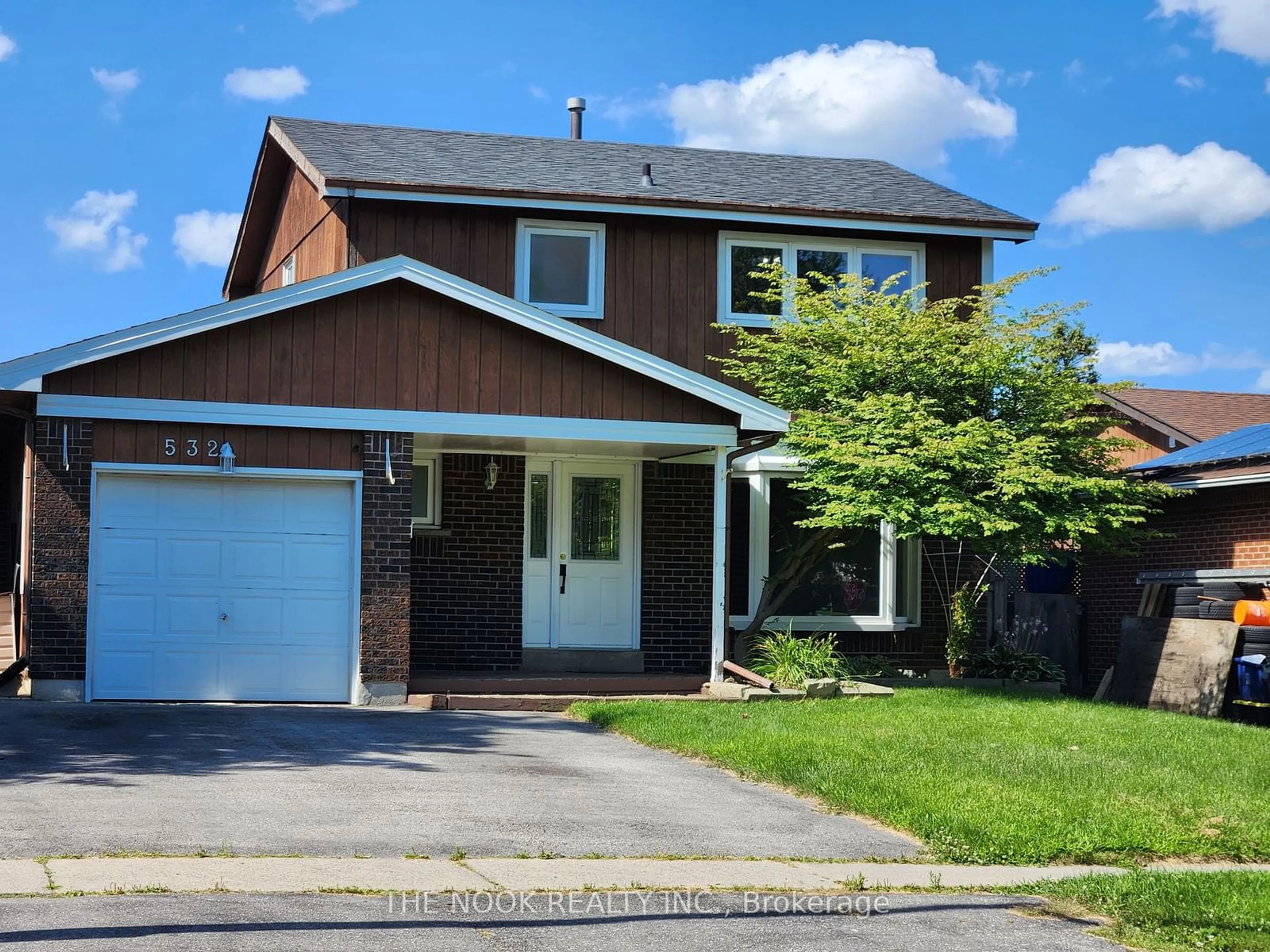 Frontside or backside of a home for 532 Grandview St, Oshawa Ontario L1H 7S4