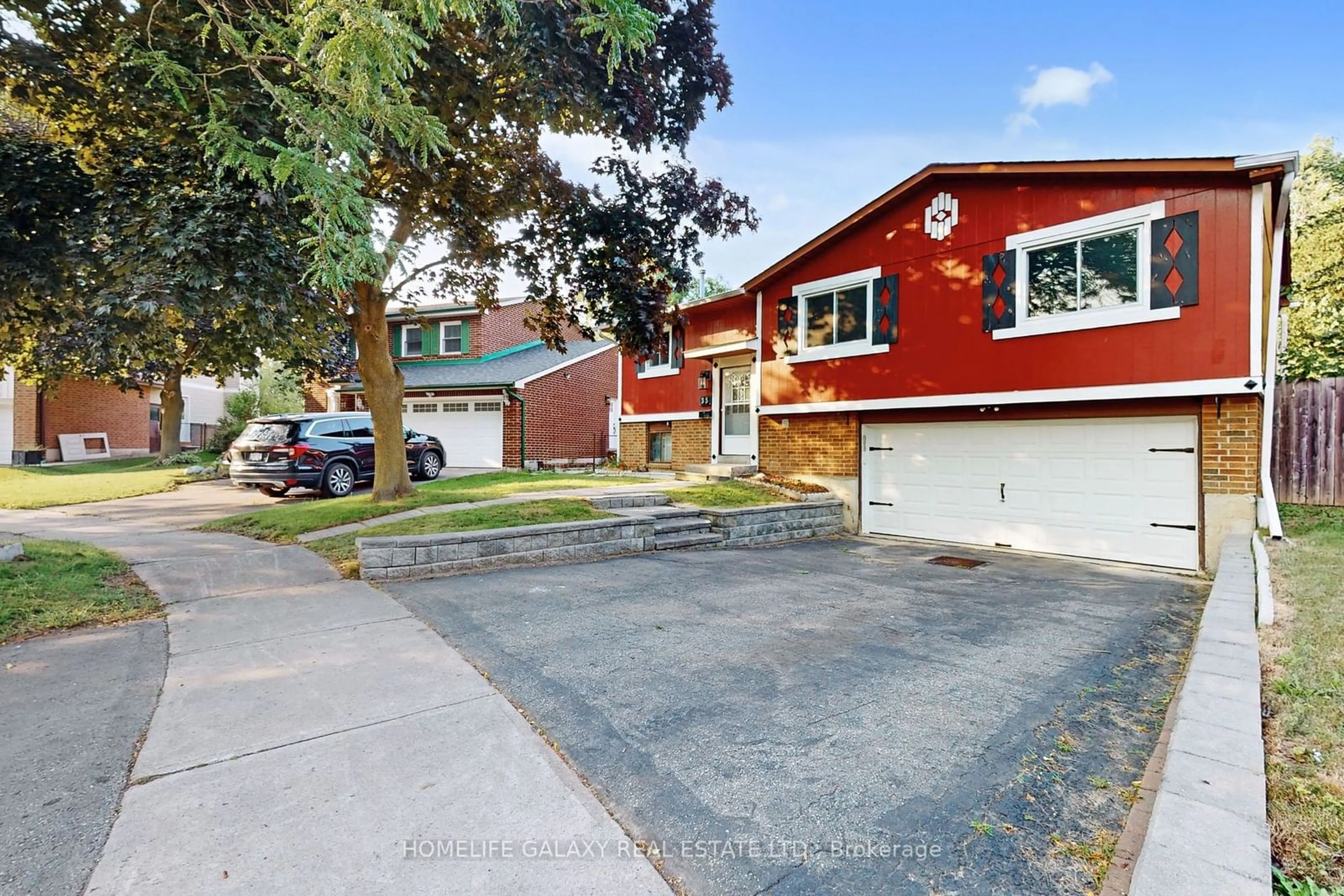 Frontside or backside of a home for 35 Blacktoft Dr, Toronto Ontario M1B 2M7