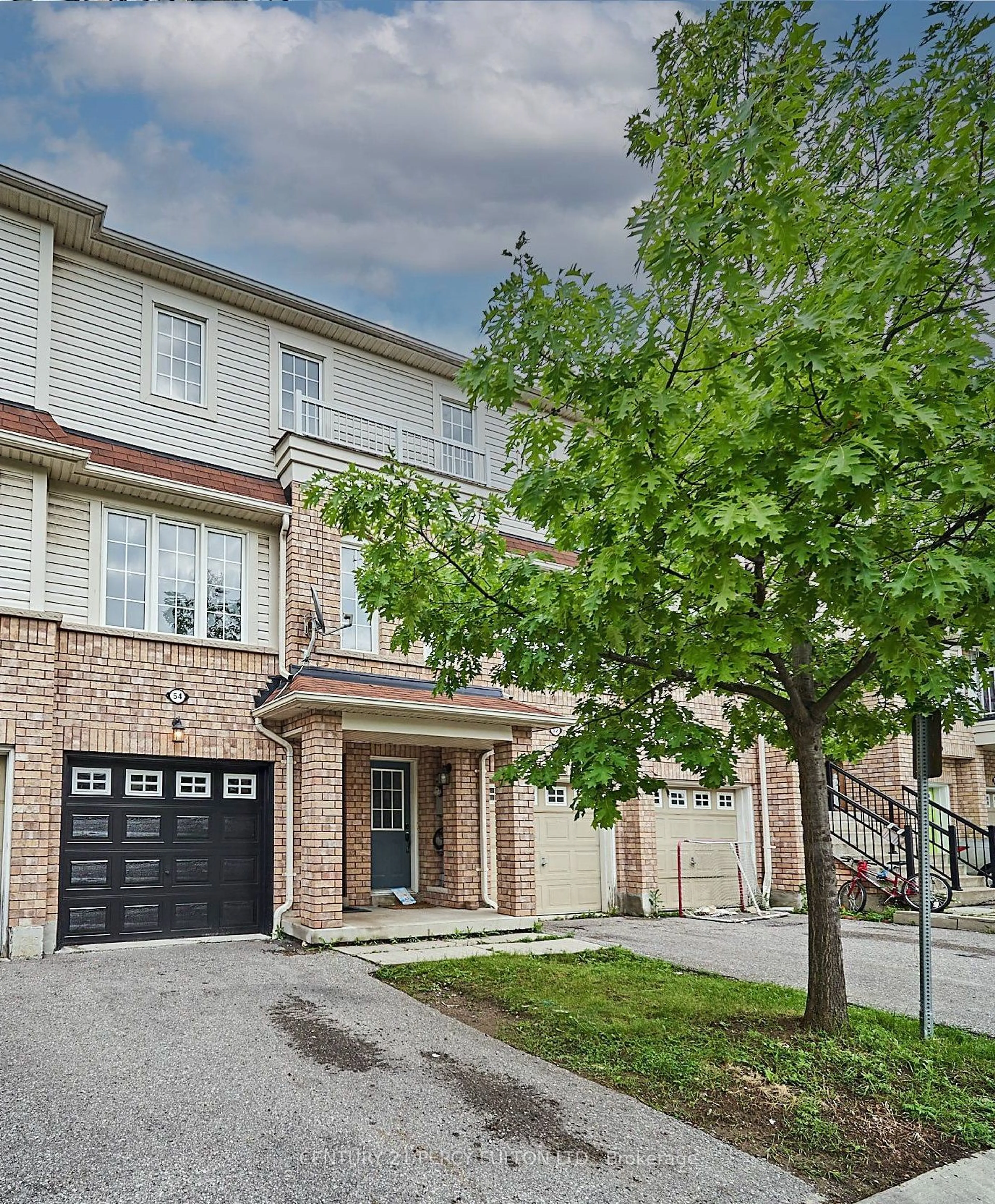 A pic from exterior of the house or condo for 54 Ventura Lane, Ajax Ontario L1T 0C3