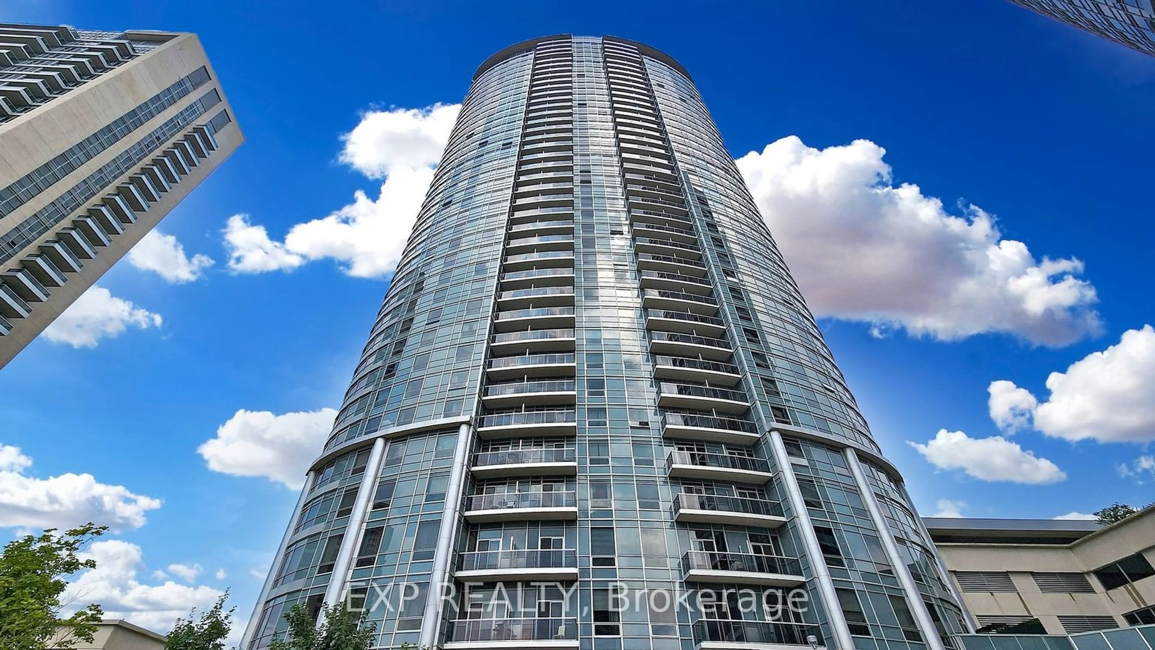 A pic from exterior of the house or condo for 125 Village Green Sq #3104, Toronto Ontario M1S 0G3