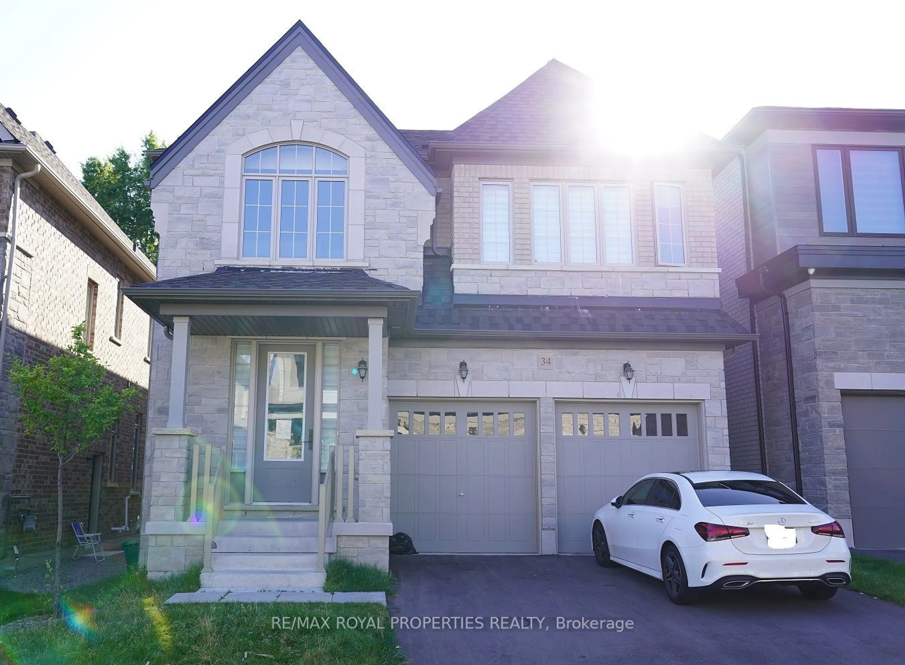 Frontside or backside of a home for 400 Finch Ave #34, Pickering Ontario L1V 0G7