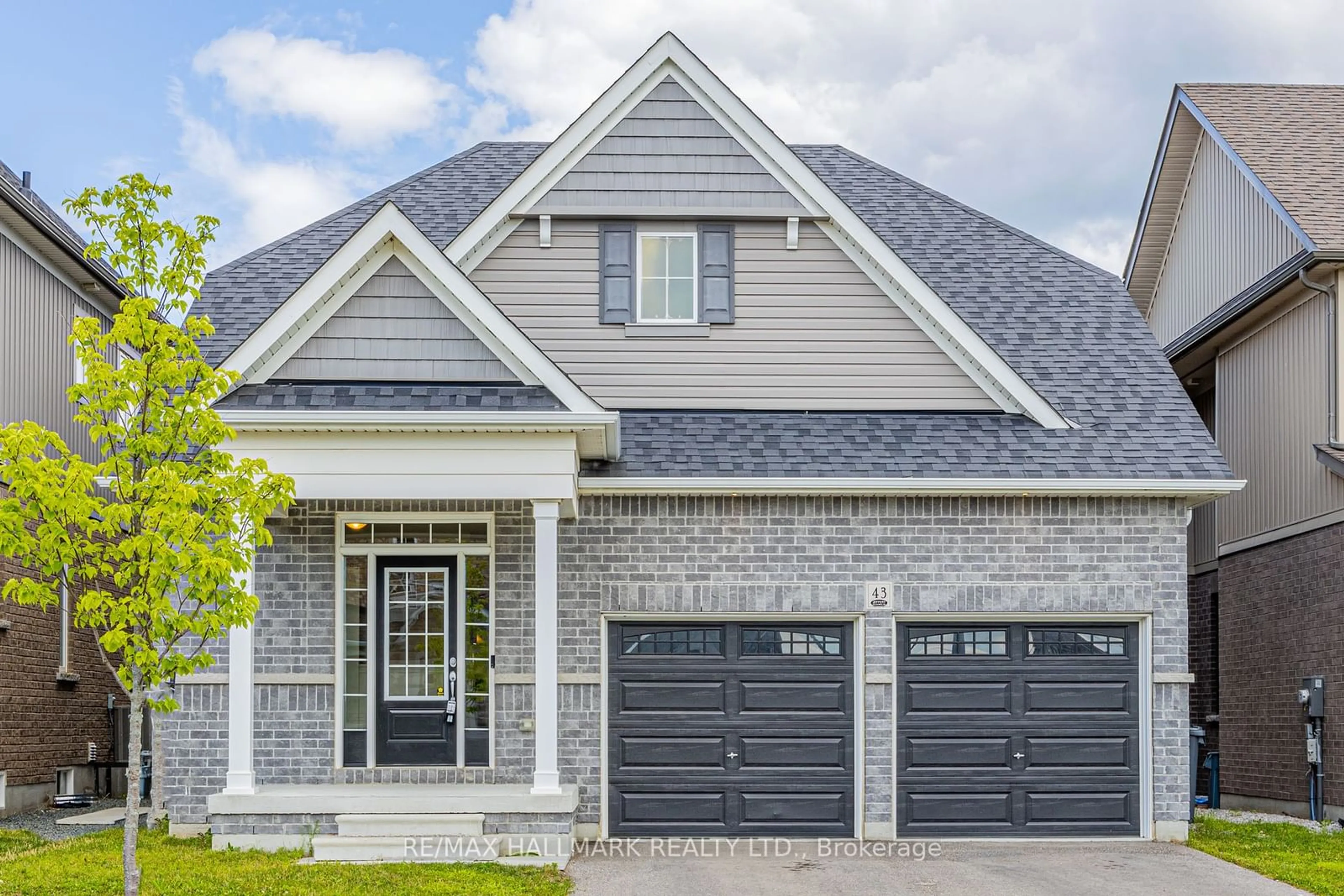 Home with brick exterior material for 43 Bill Hutchinson Cres, Clarington Ontario L1C 3K2