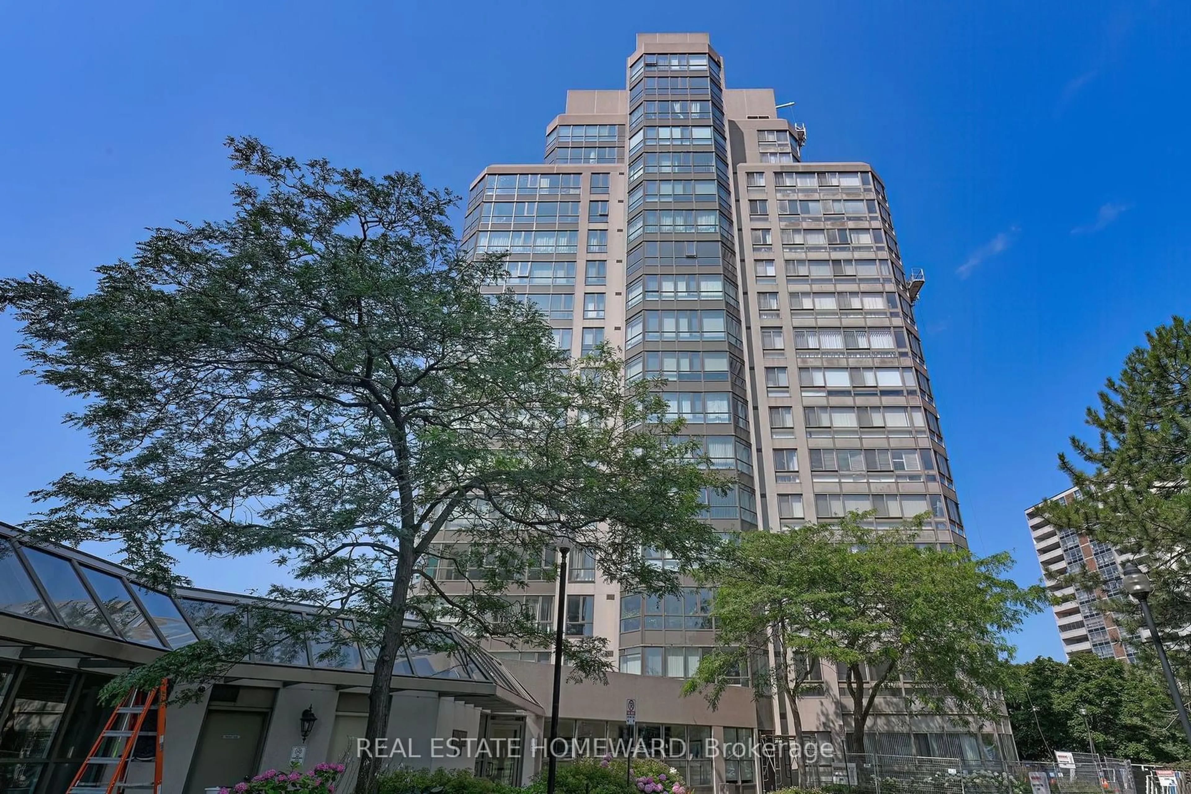 A pic from exterior of the house or condo for 3231 Eglinton Ave #105, Toronto Ontario M1J 3N5