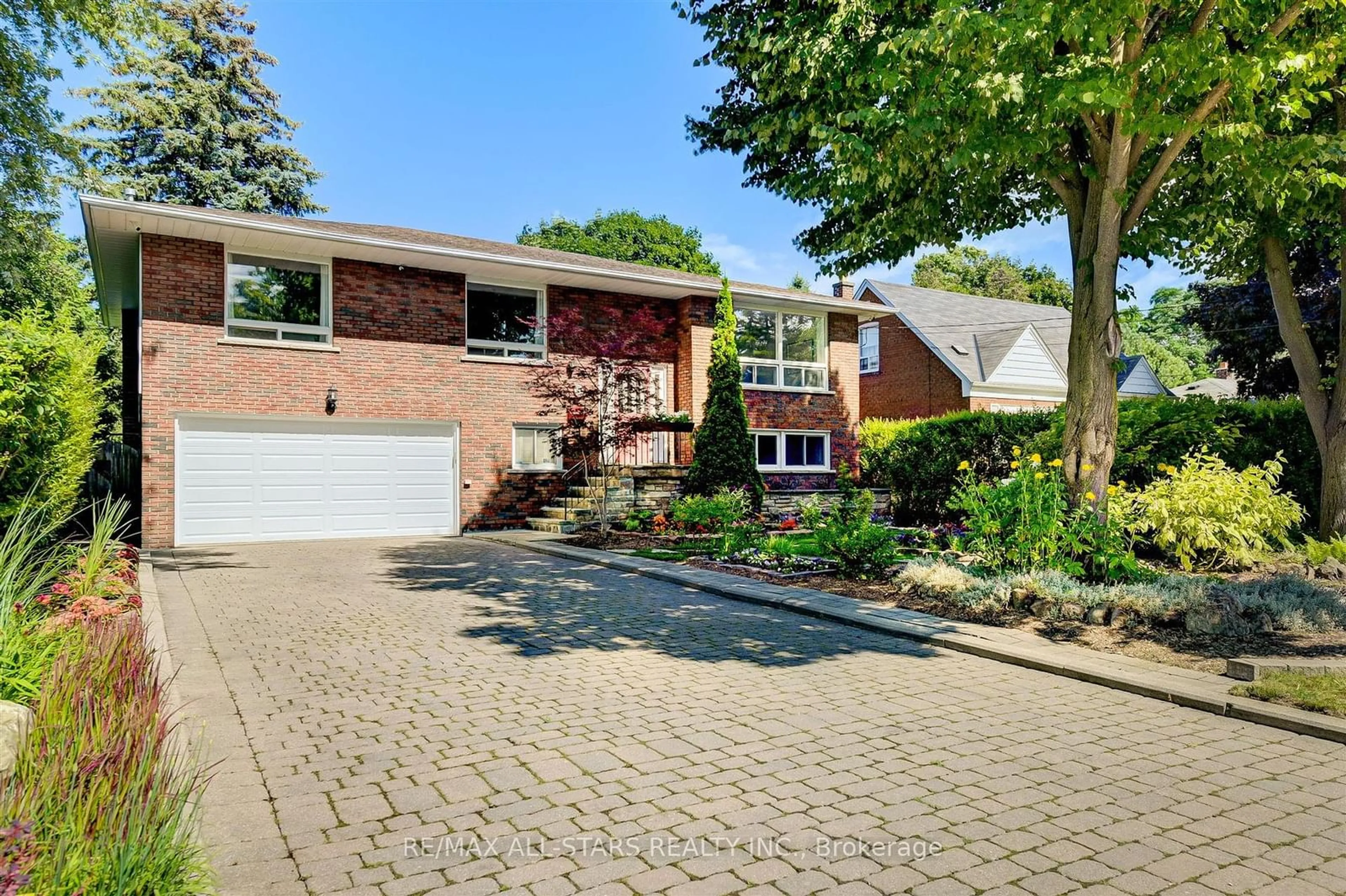 Home with brick exterior material for 29 Scarborough Heights Blvd, Toronto Ontario M1M 2V3