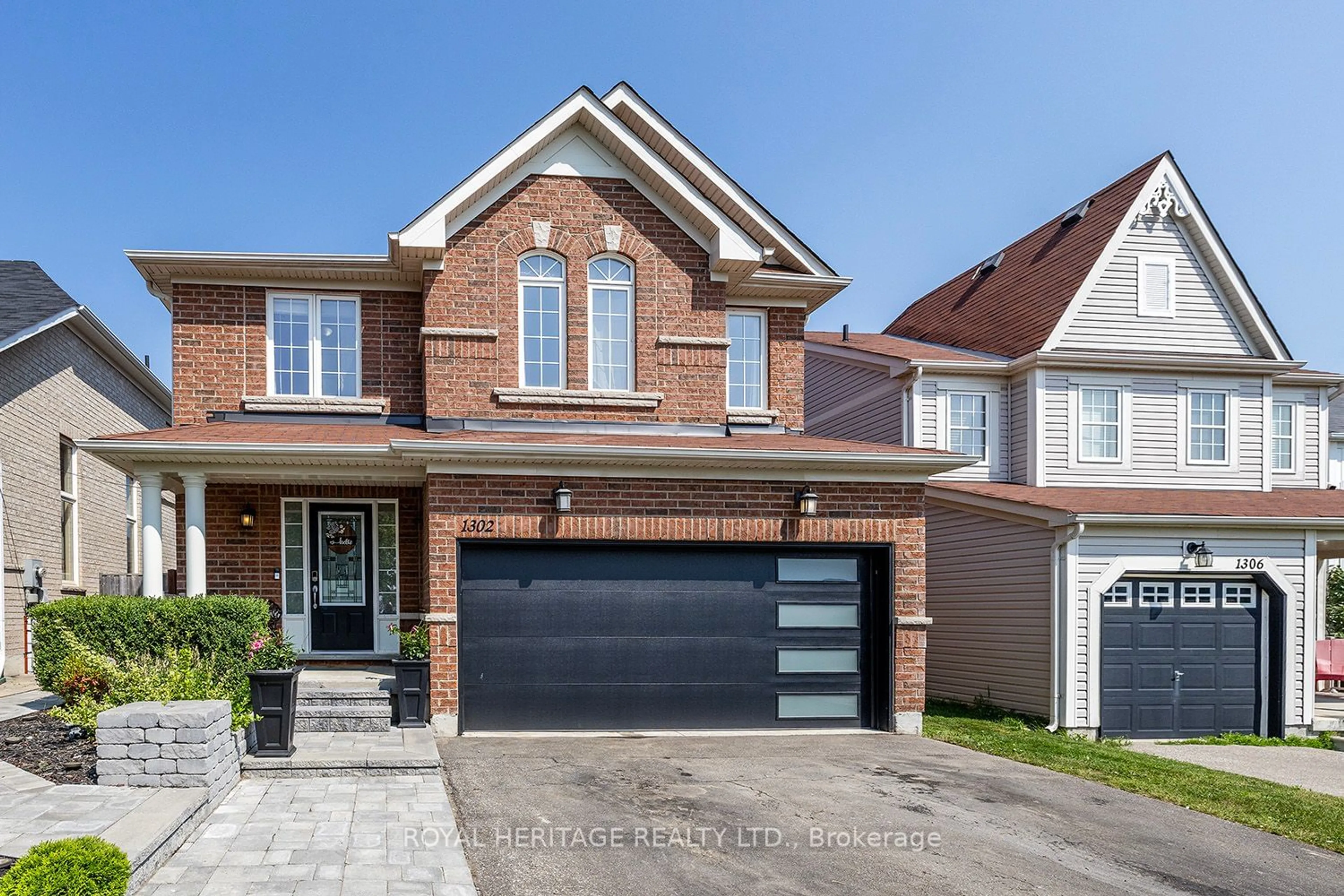 Home with brick exterior material for 1302 Whitelaw Ave, Oshawa Ontario L1K 0M6