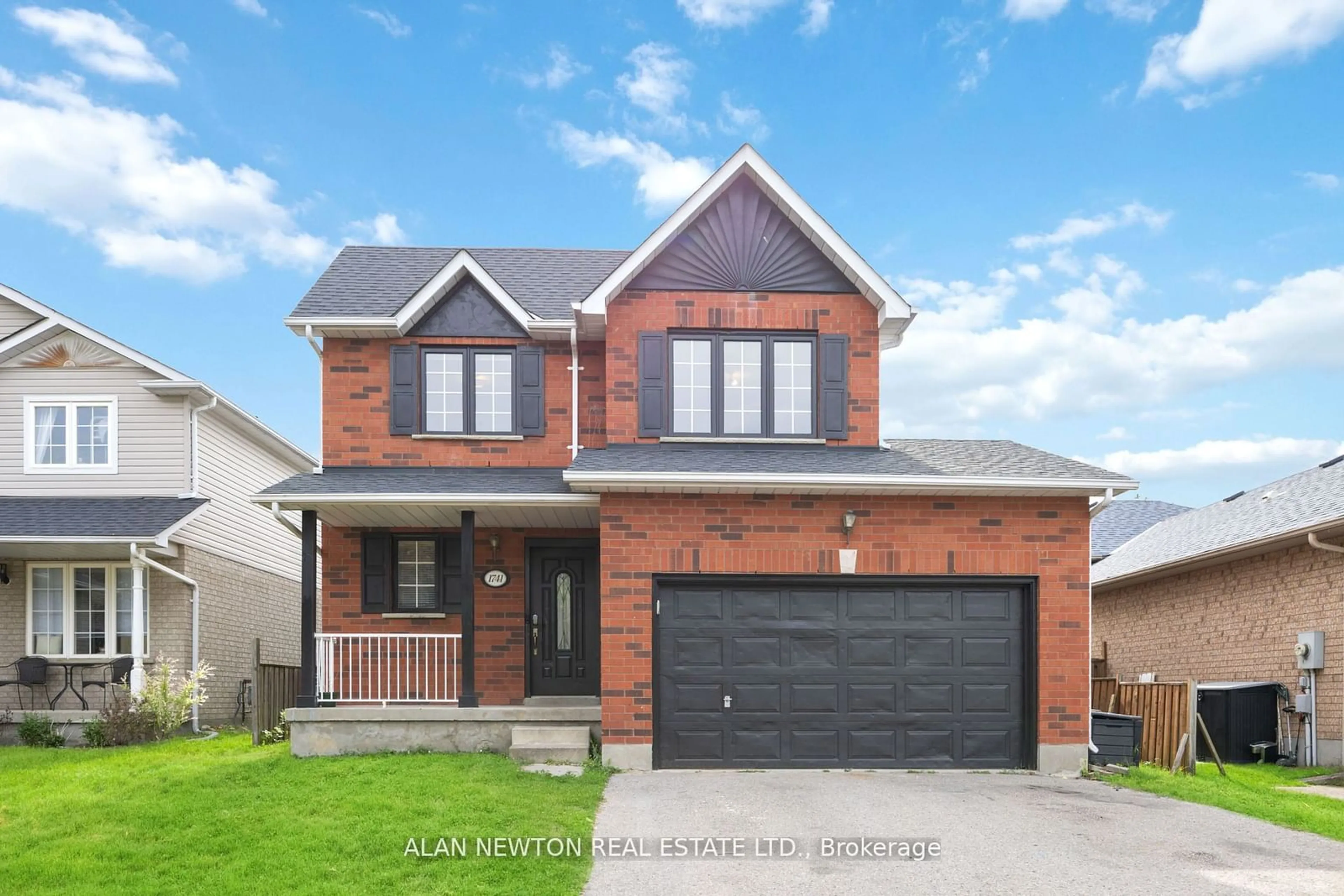 Home with brick exterior material for 1741 Mcgill Crt, Oshawa Ontario L1G 8A3