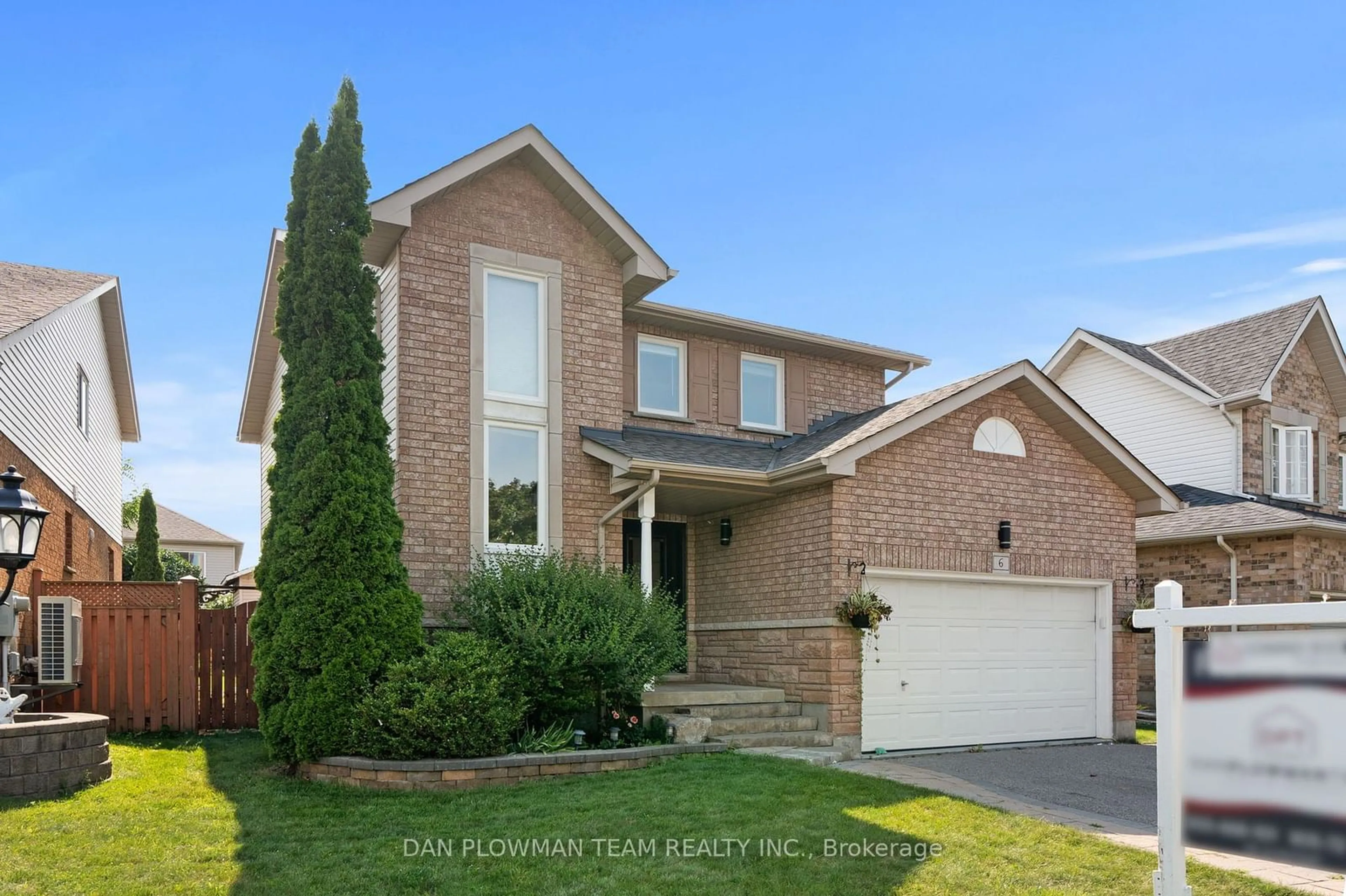 Frontside or backside of a home for 6 Clayton Cres, Clarington Ontario L1C 4P2