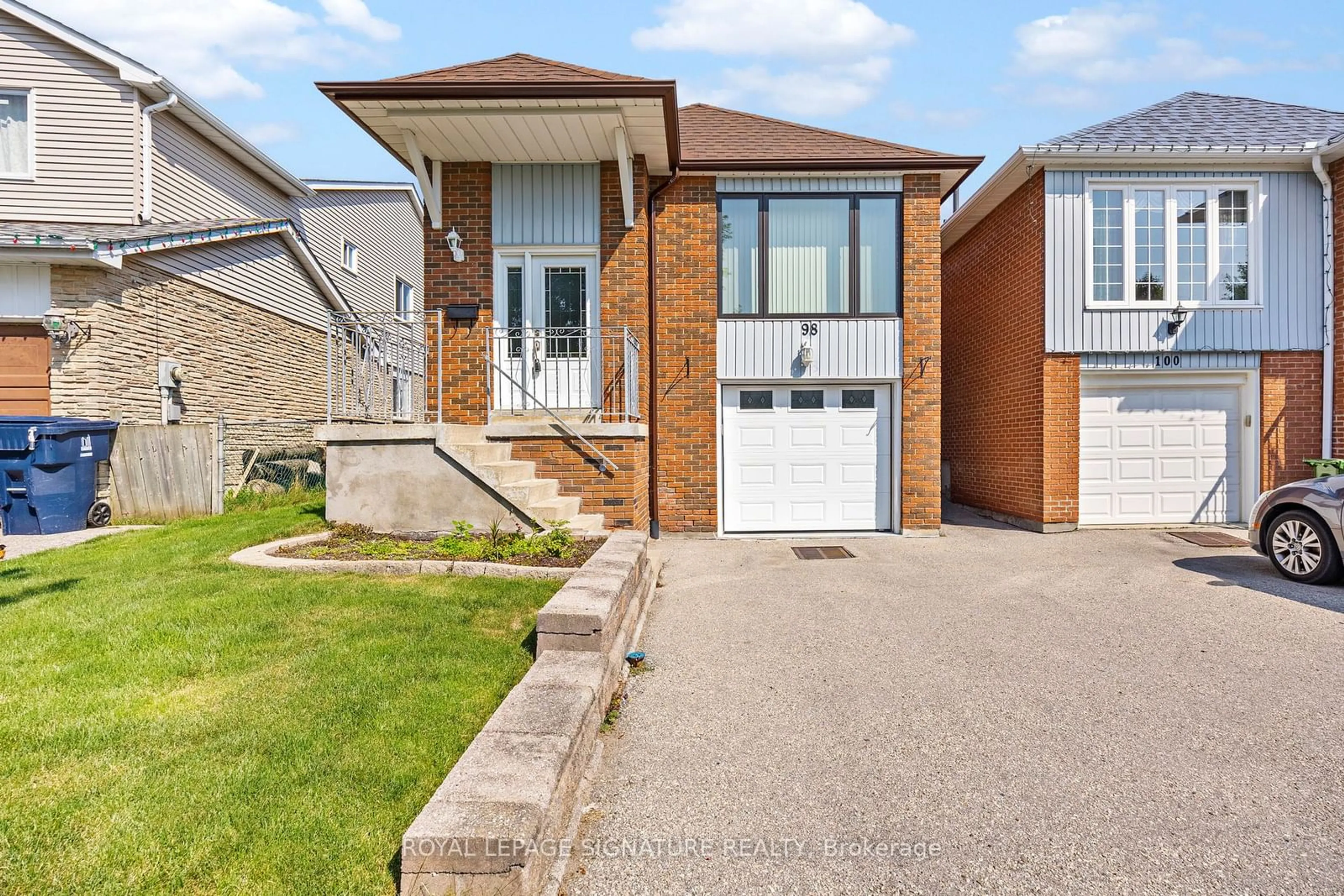 Frontside or backside of a home for 98 Granada Cres, Toronto Ontario M1B 2H5