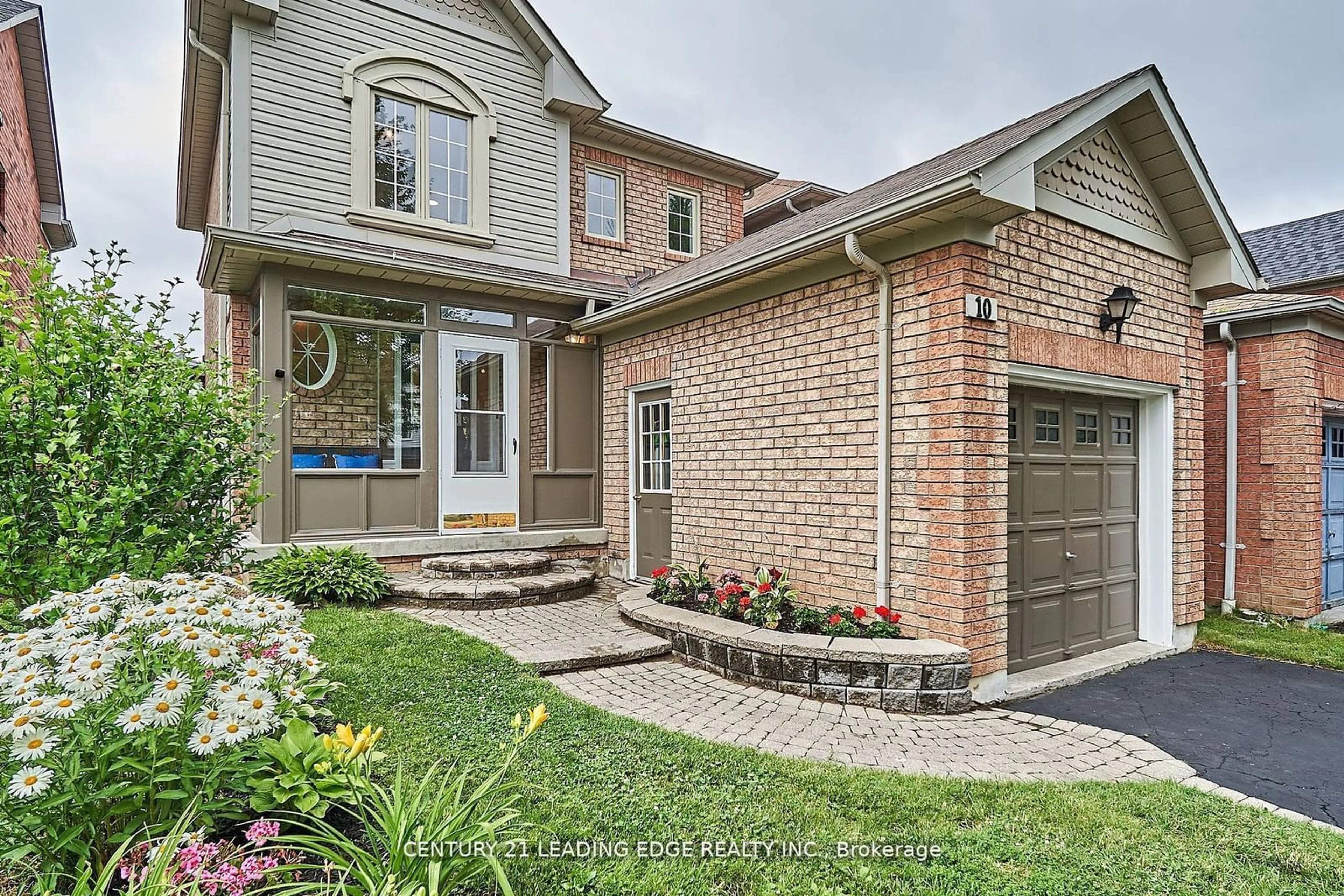 Home with brick exterior material for 10 Northland Ave, Whitby Ontario L1M 1E9