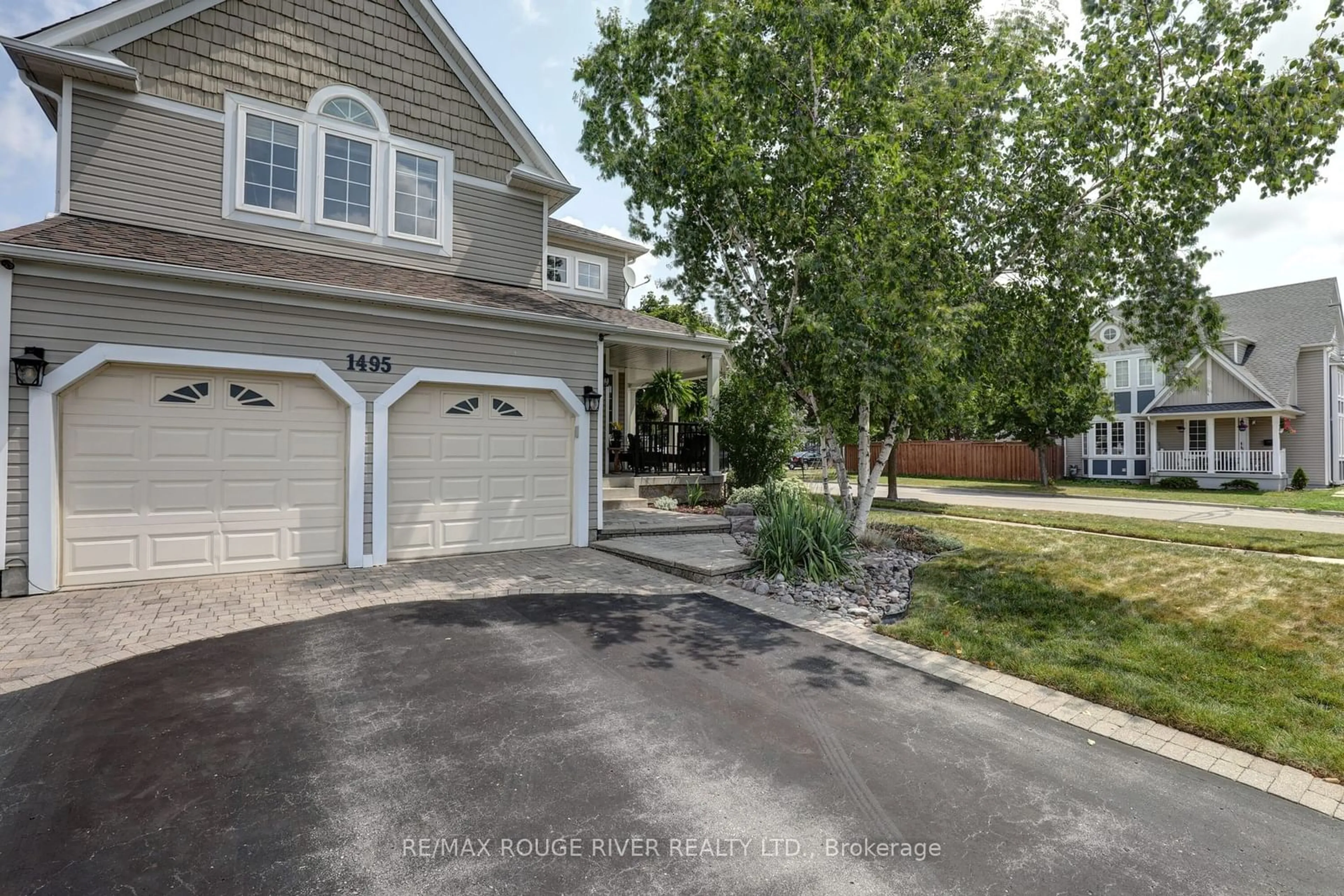 Frontside or backside of a home for 1495 Heartland Blvd, Oshawa Ontario L1K 2P2