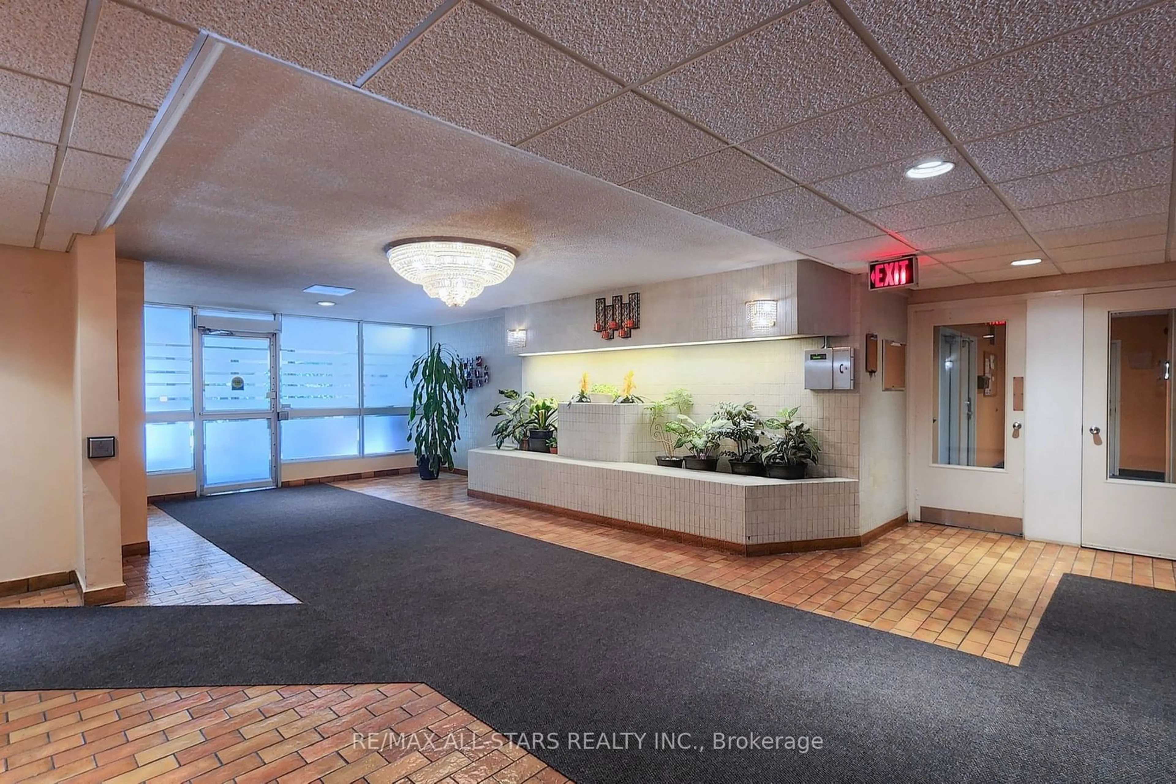 Indoor lobby for 1275 Markham Rd #605, Toronto Ontario M1H 3A2