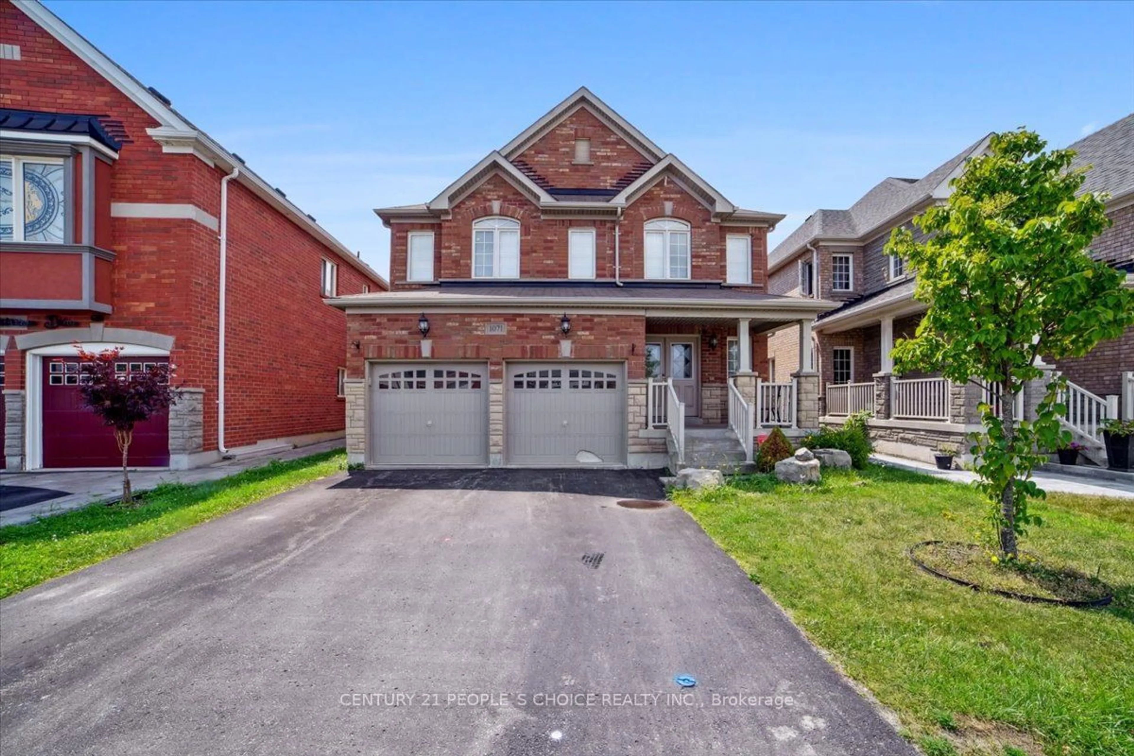 Home with brick exterior material for 1071 Coldstream Dr, Oshawa Ontario L1K 0J6