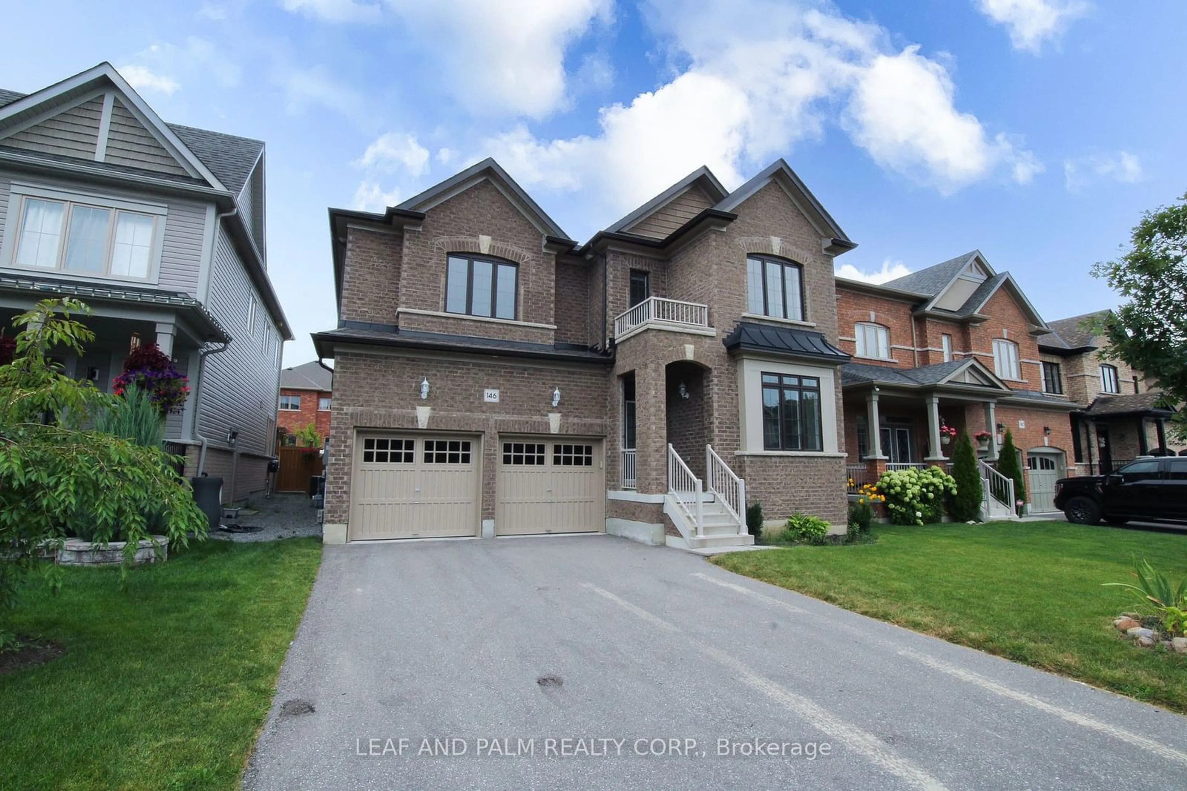 Frontside or backside of a home for 146 Crombie St, Clarington Ontario L1C 3K2