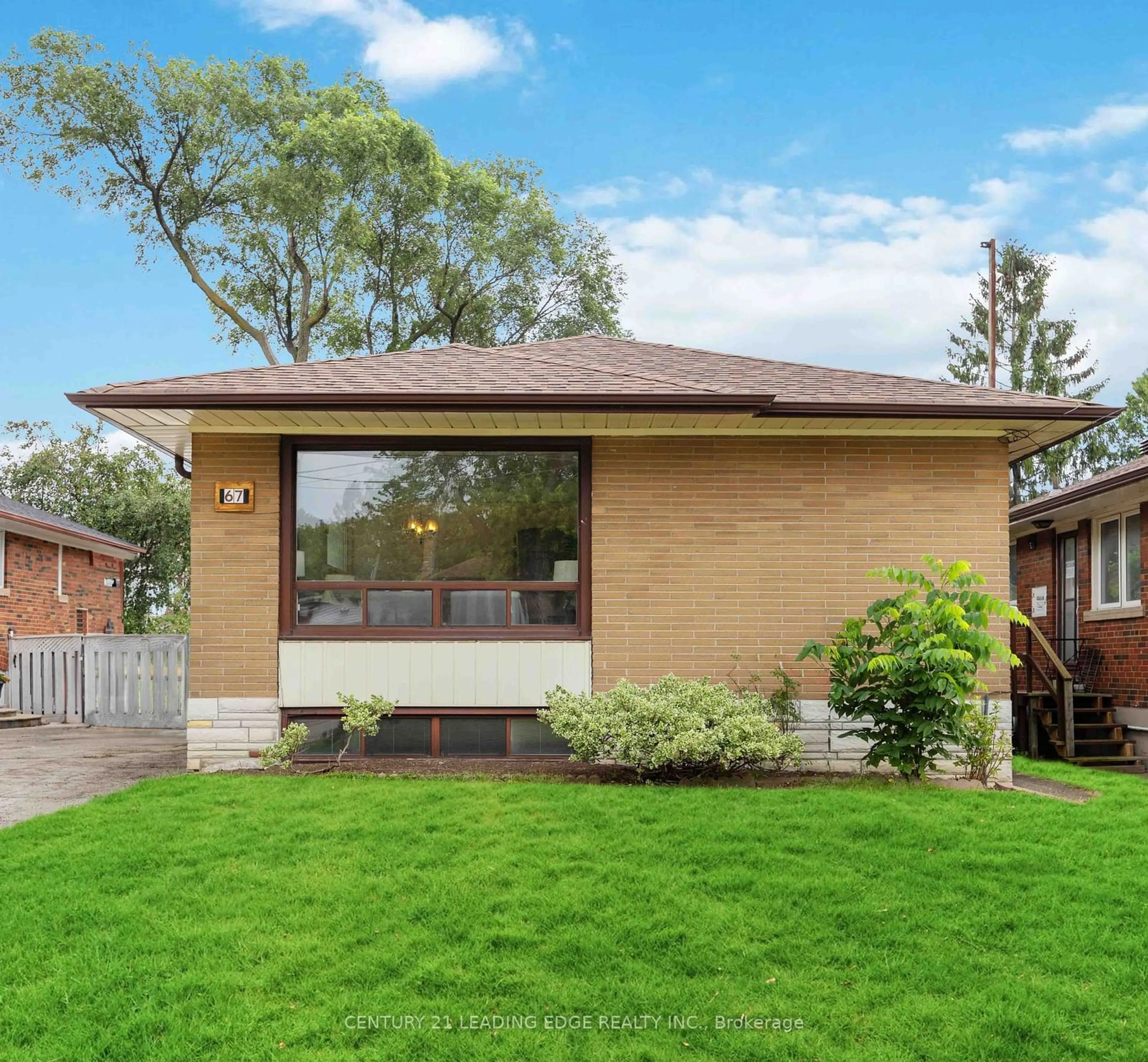 Home with brick exterior material for 67 Seminole Ave, Toronto Ontario M1J 1N3