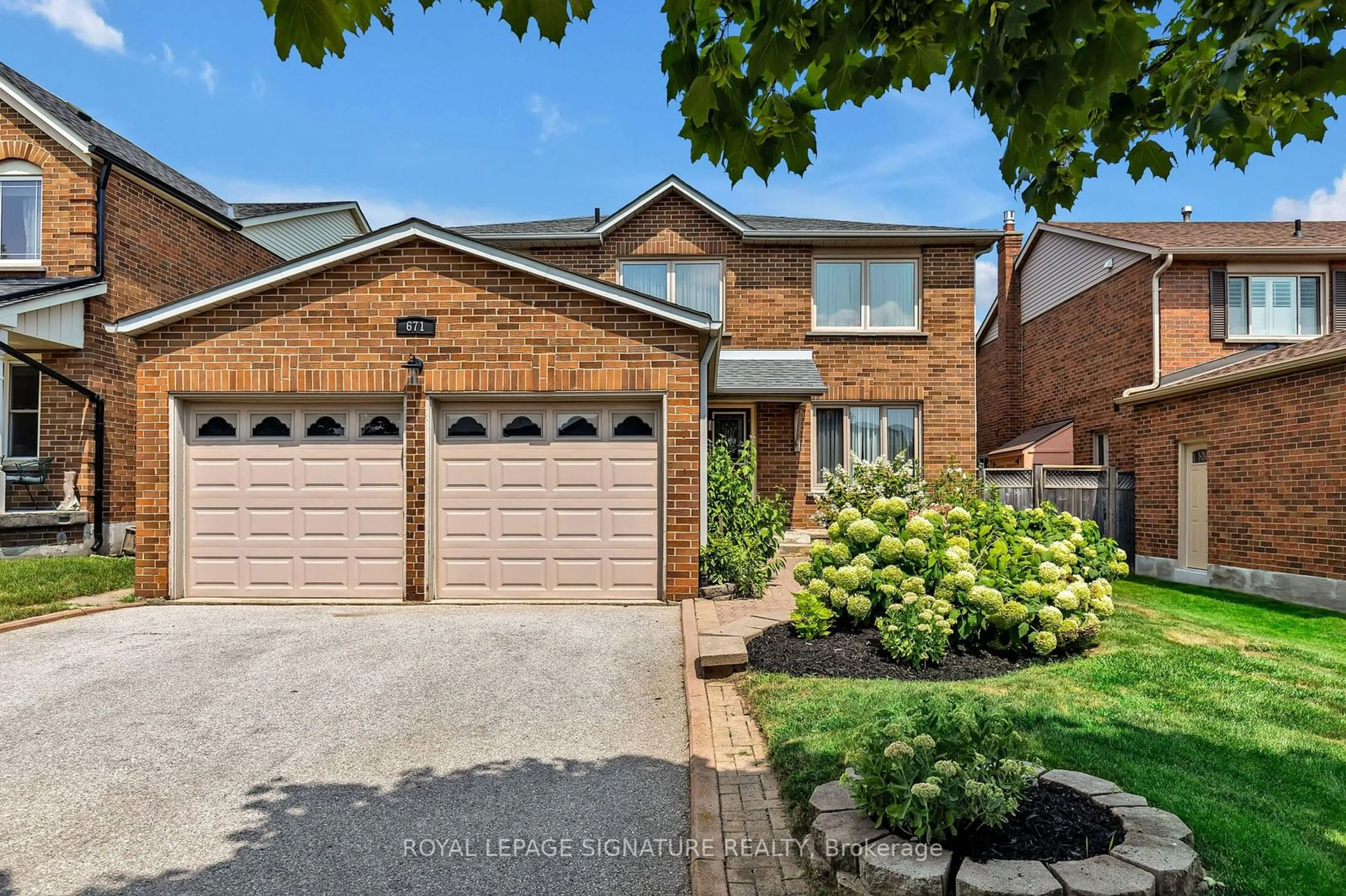 Home with brick exterior material for 671 Highview Rd, Pickering Ontario L1V 4W2