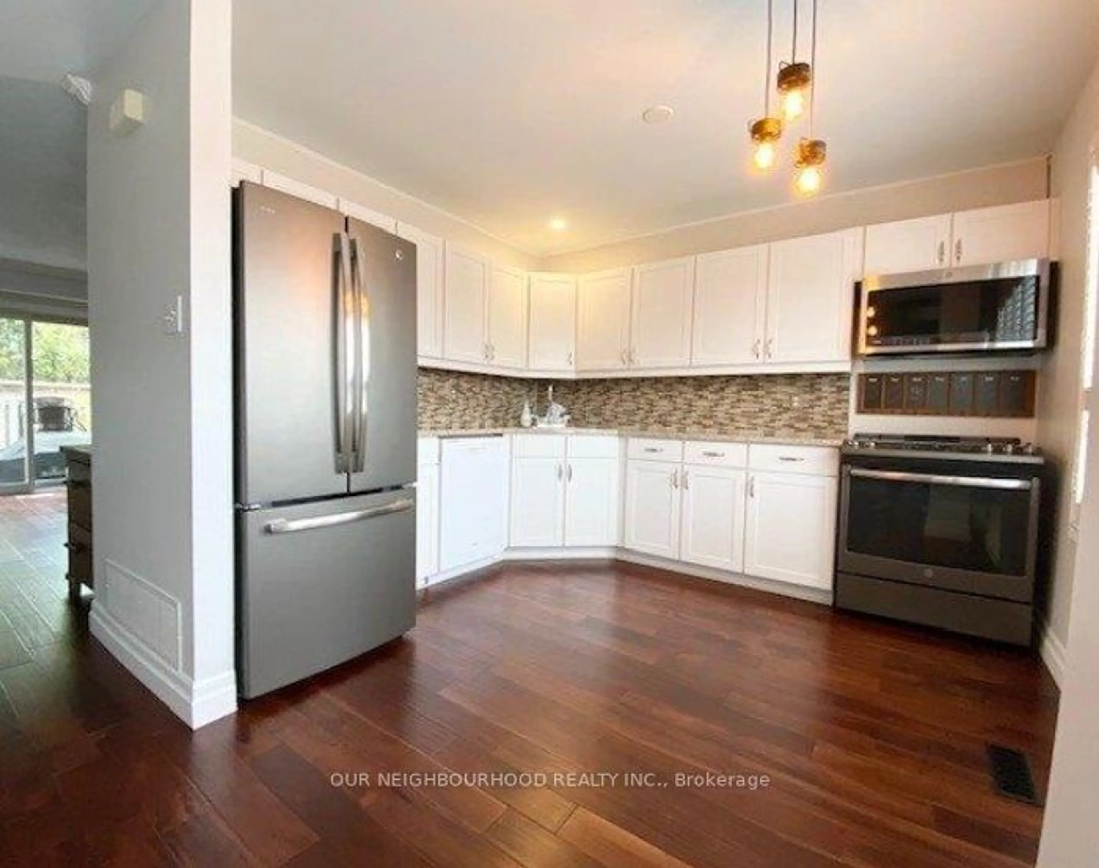 Kitchen for 72 MARTIN Rd #42, Clarington Ontario L1C 3N3