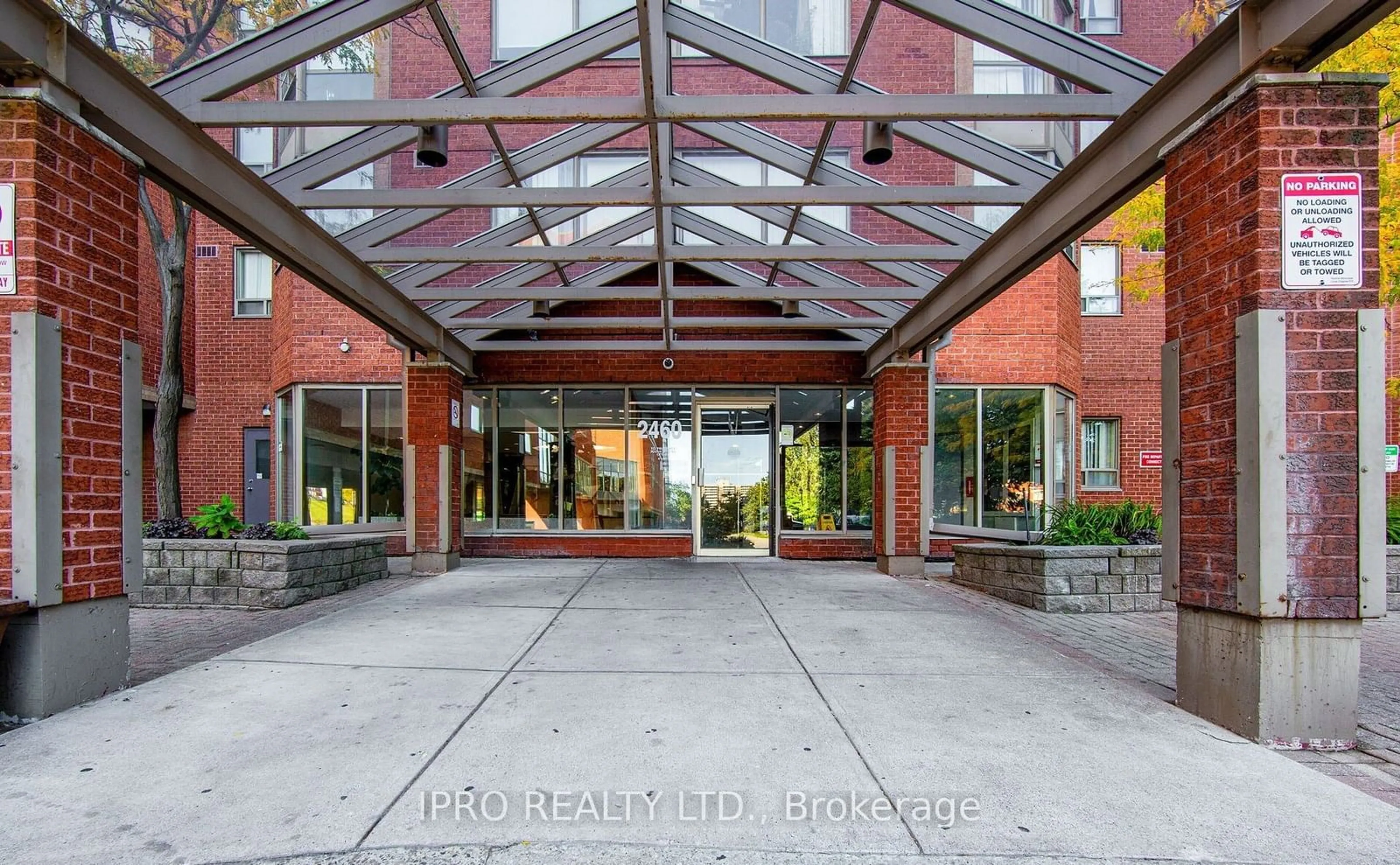 Indoor lobby for 2460 Eglinton Ave #1617, Toronto Ontario M1K 5J7