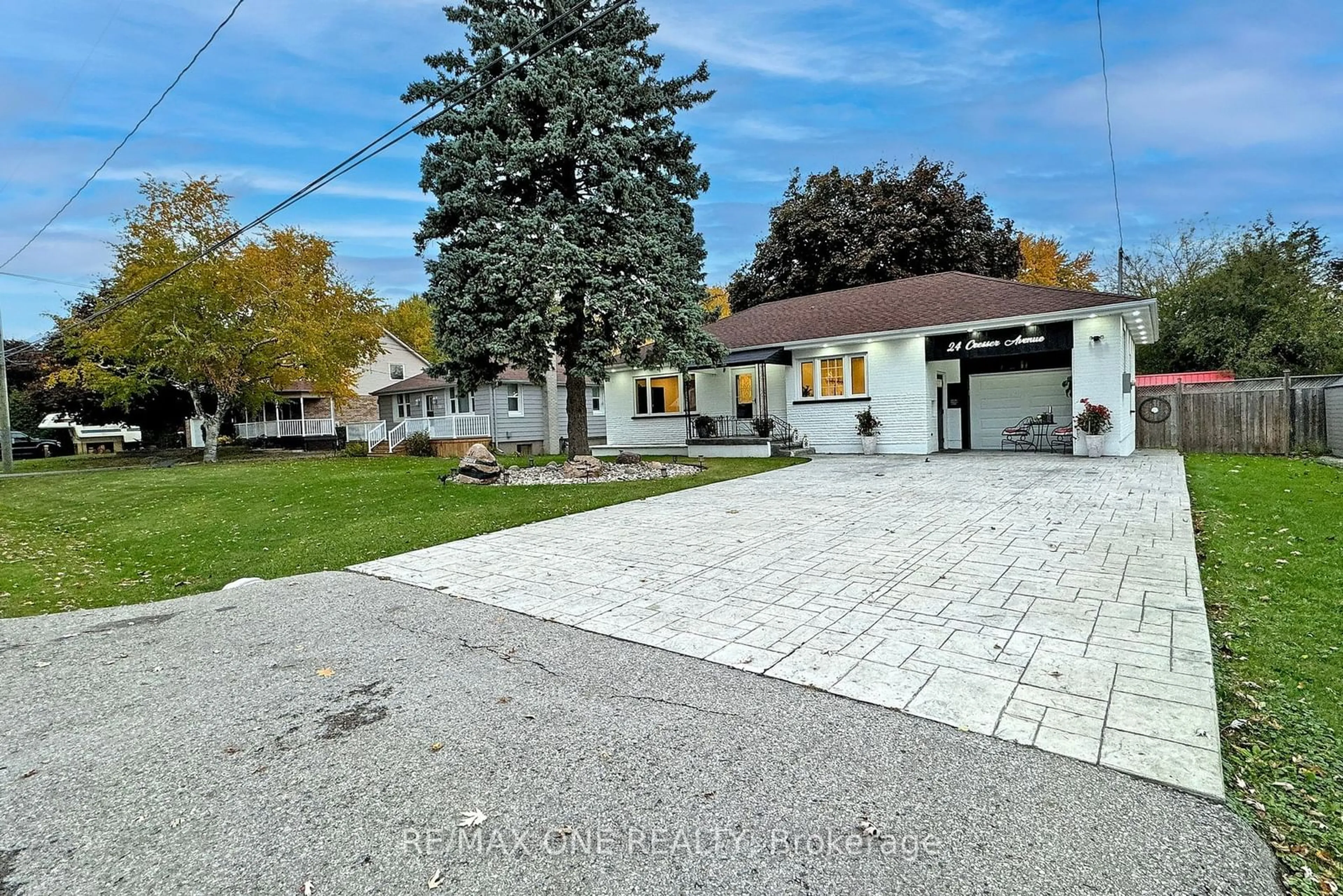 Outside view for 24 Cresser Ave, Whitby Ontario L1P 1J8