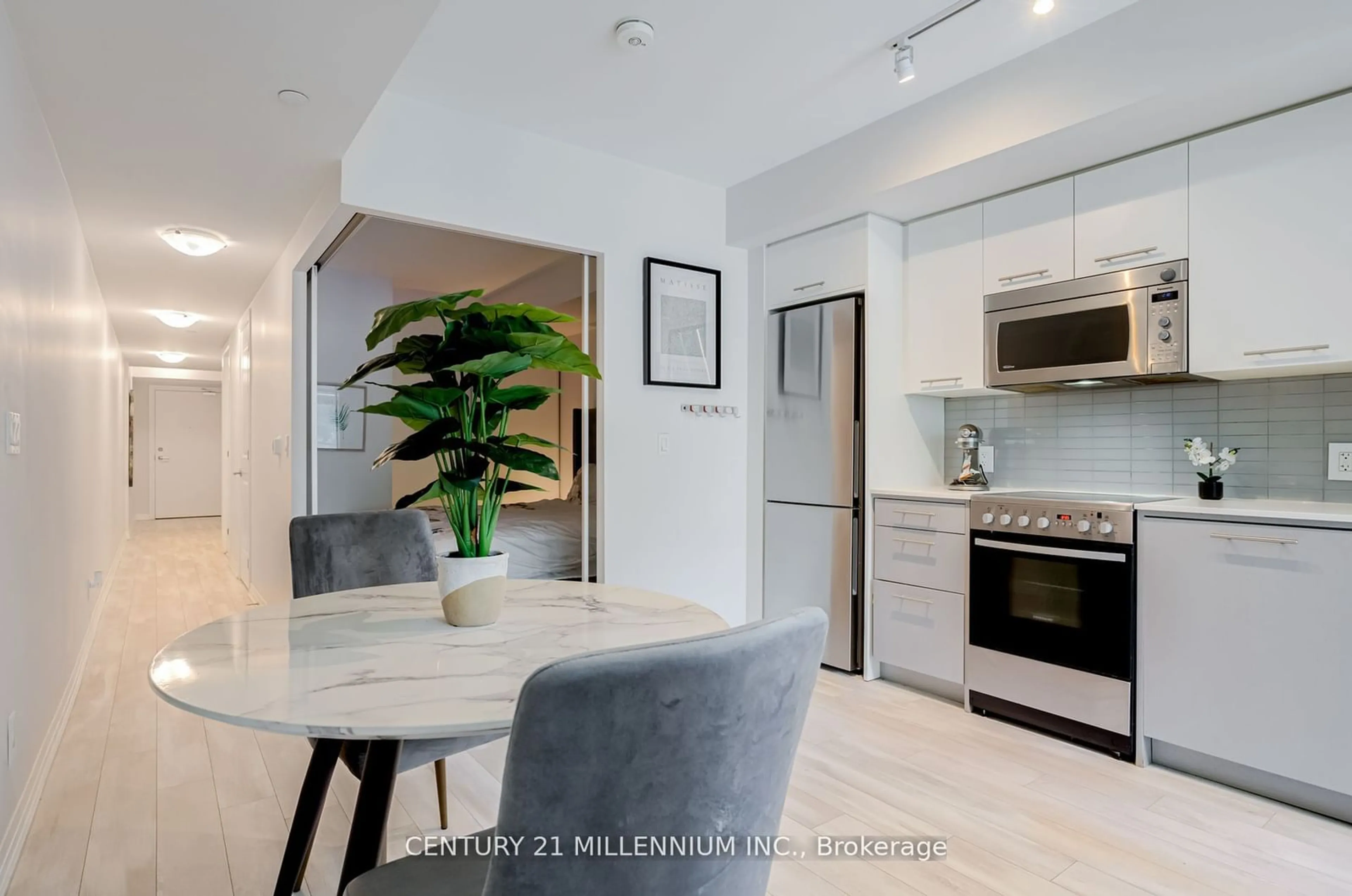 Contemporary kitchen for 1630 Queen St #302, Toronto Ontario M4L 0B3