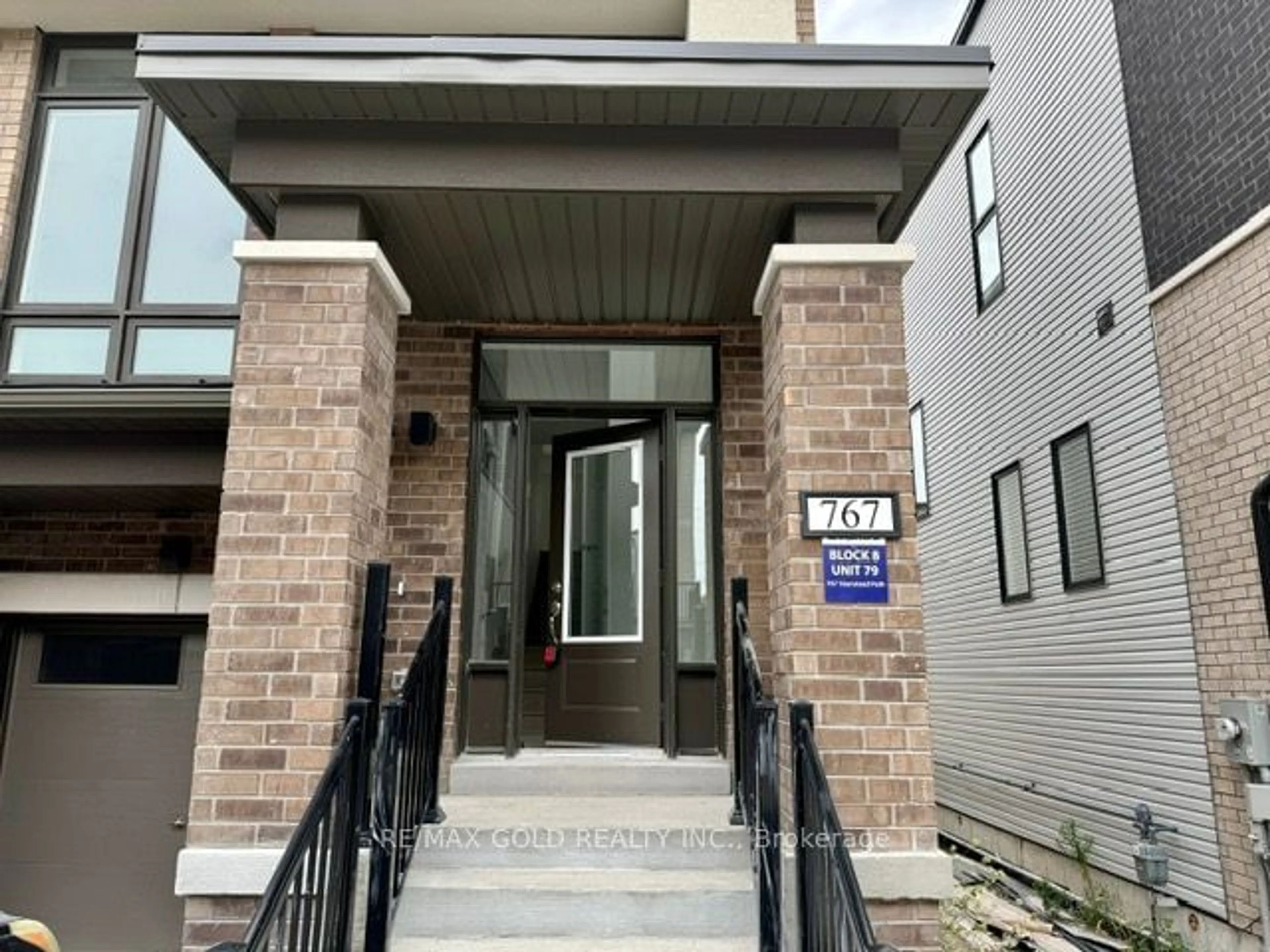 A pic from exterior of the house or condo for 767 Stanstead Path, Oshawa Ontario L1H 7K5