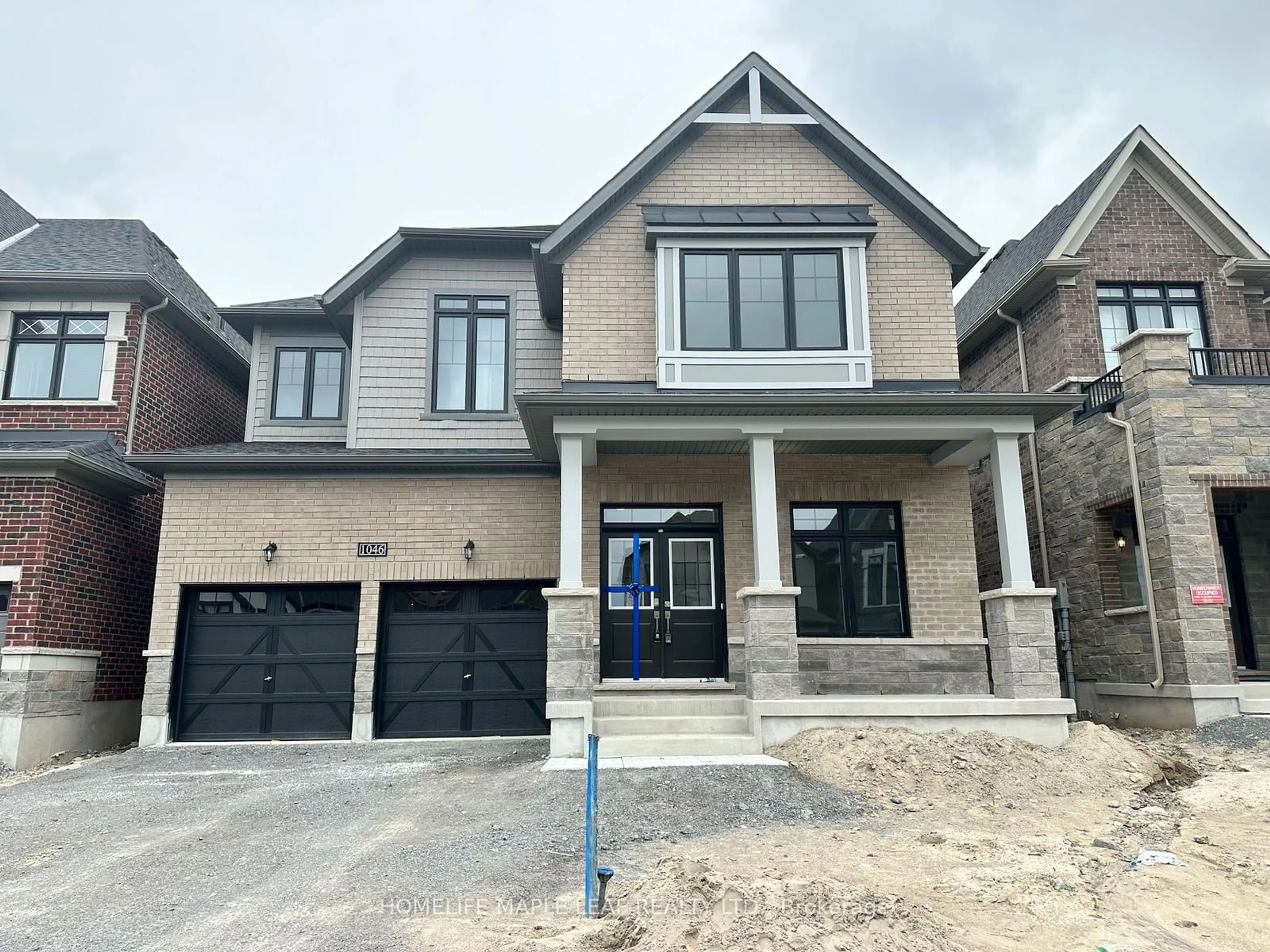 Frontside or backside of a home, the street view for 1046 Thompson Dr, Oshawa Ontario L1L 0V6