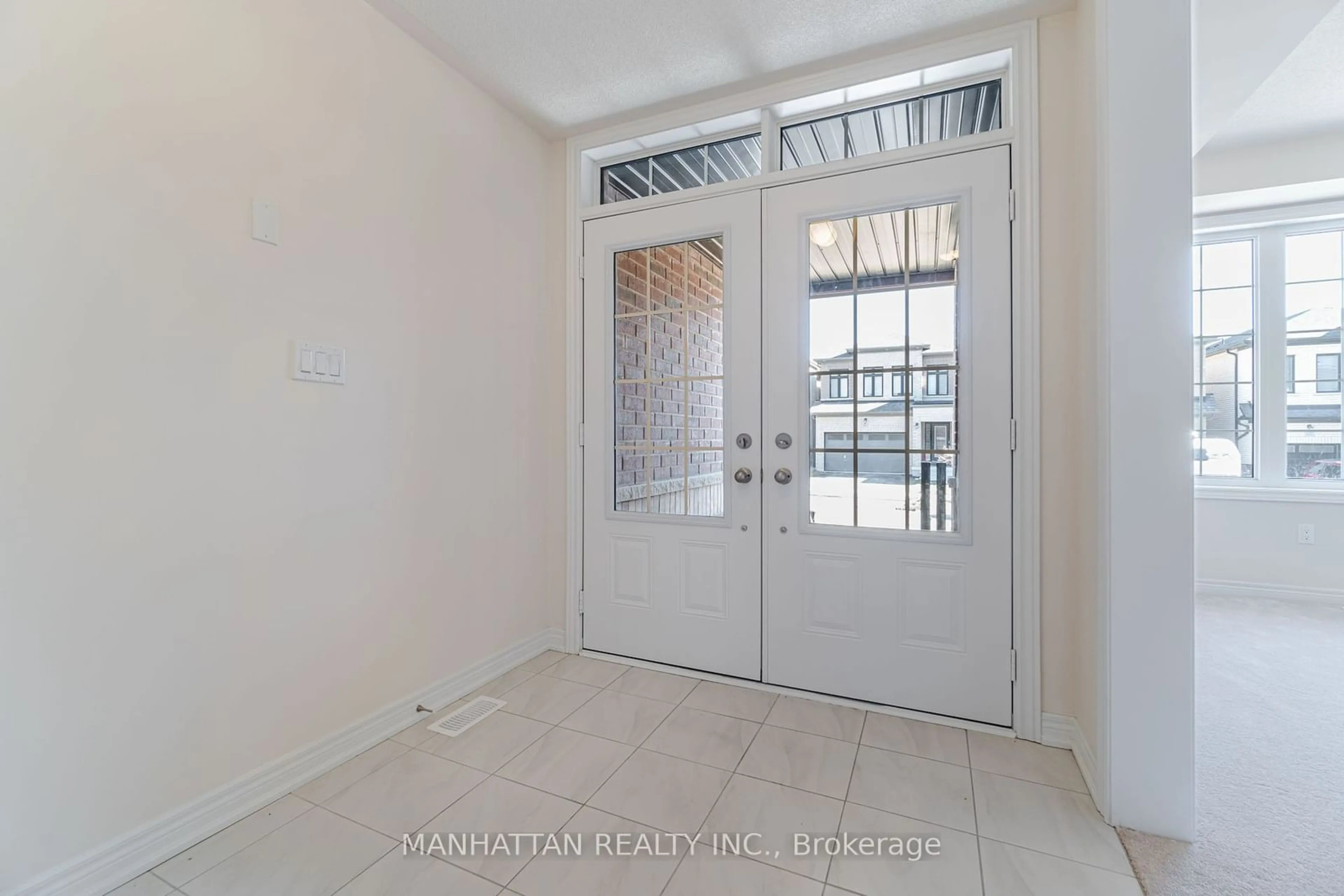 Indoor entryway, not visible floor for 2646 Delphinium Tr, Pickering Ontario L1X 0M1