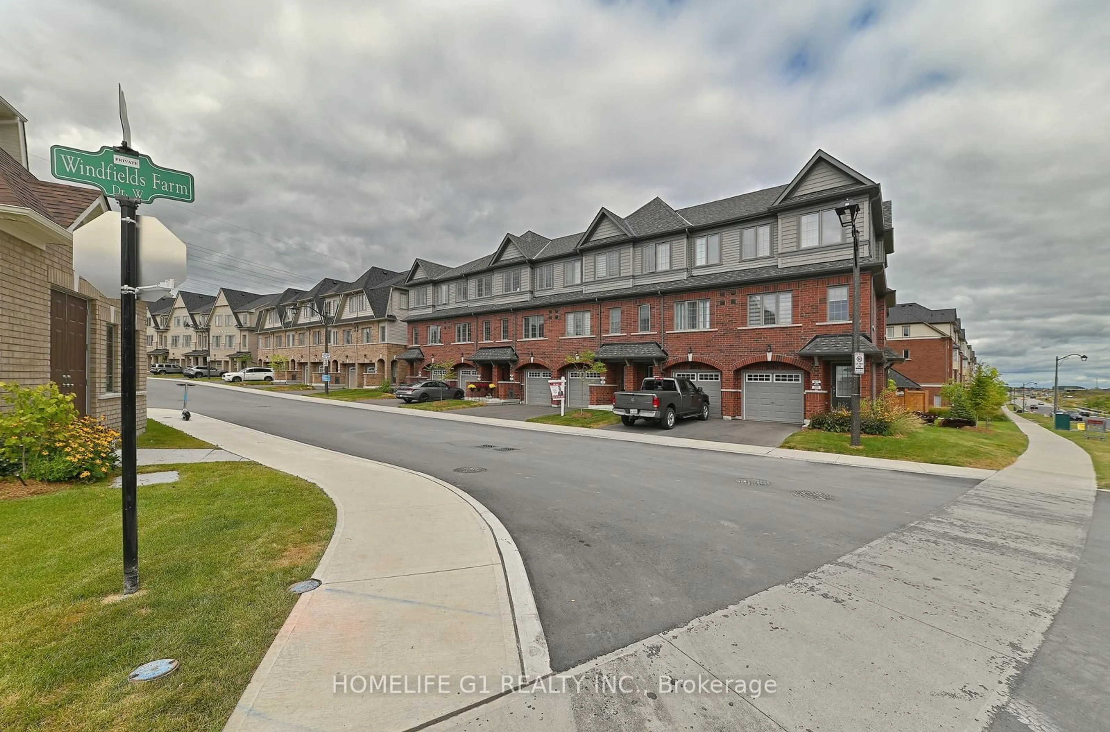 A pic from exterior of the house or condo for 2607 Magdalen Path #14, Oshawa Ontario L1L 0R6