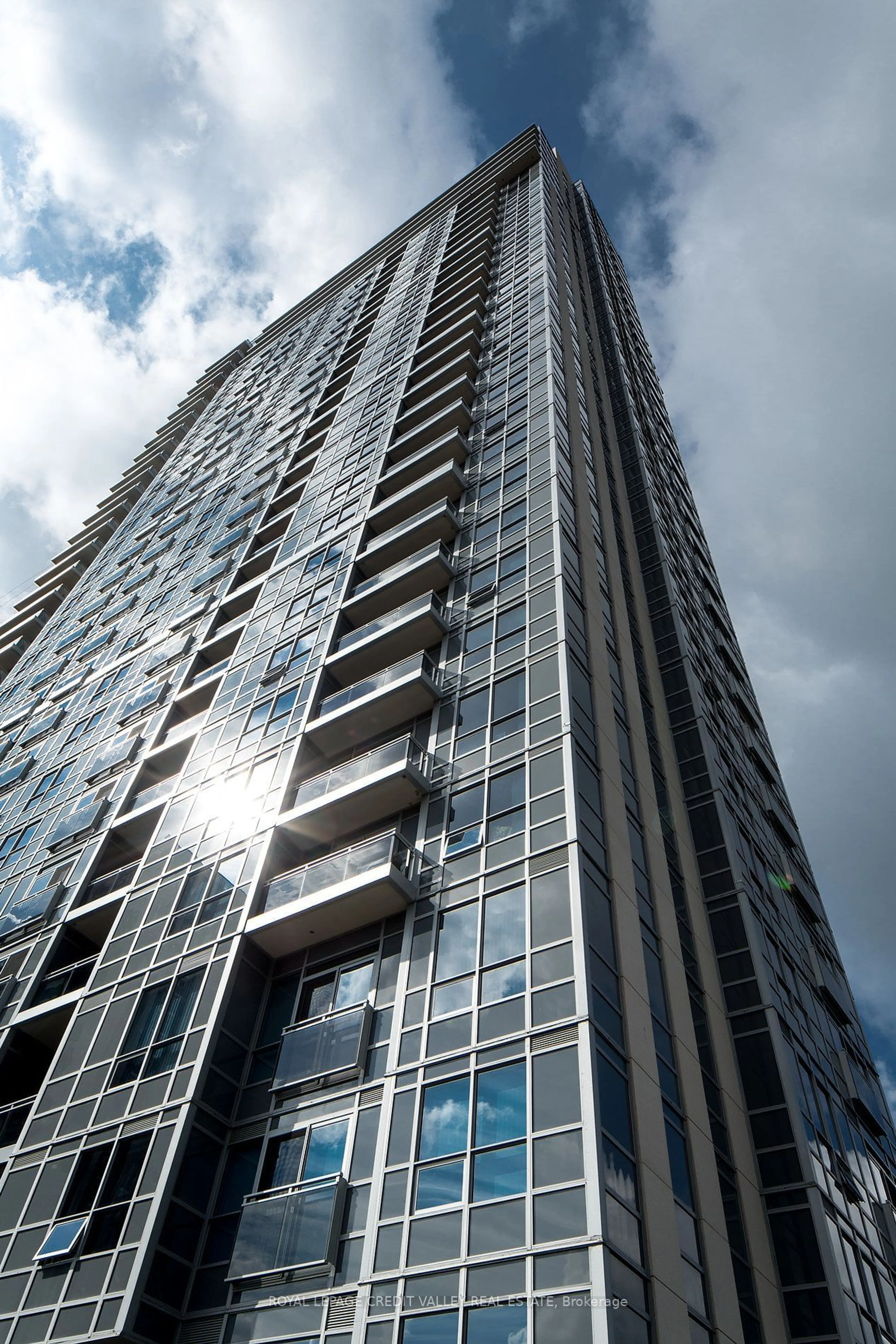 A pic from exterior of the house or condo for 255 Village Green Sq #1307, Toronto Ontario M1S 0L7