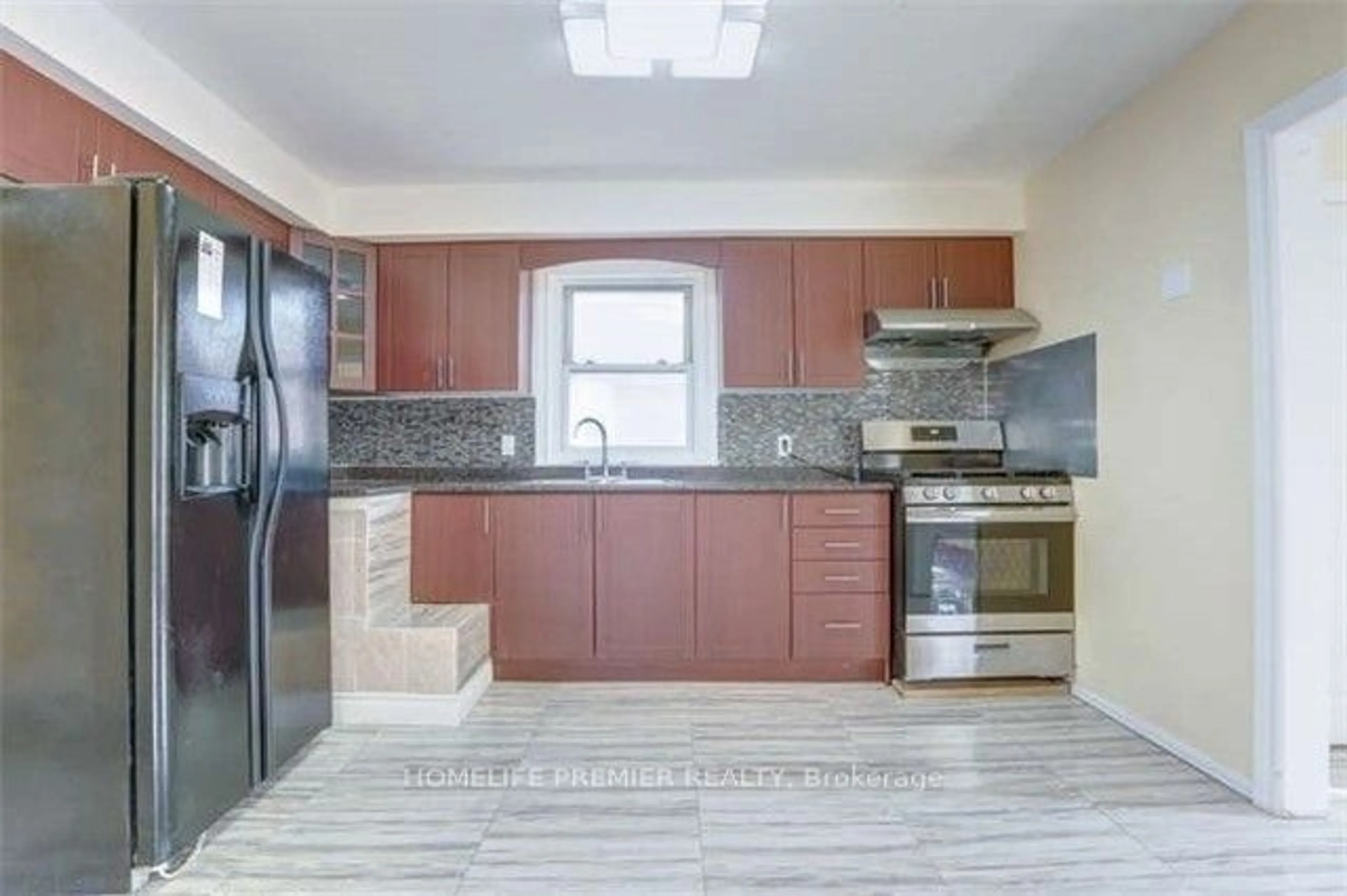 Standard kitchen for 765 Markham Rd, Toronto Ontario M1H 2Y1