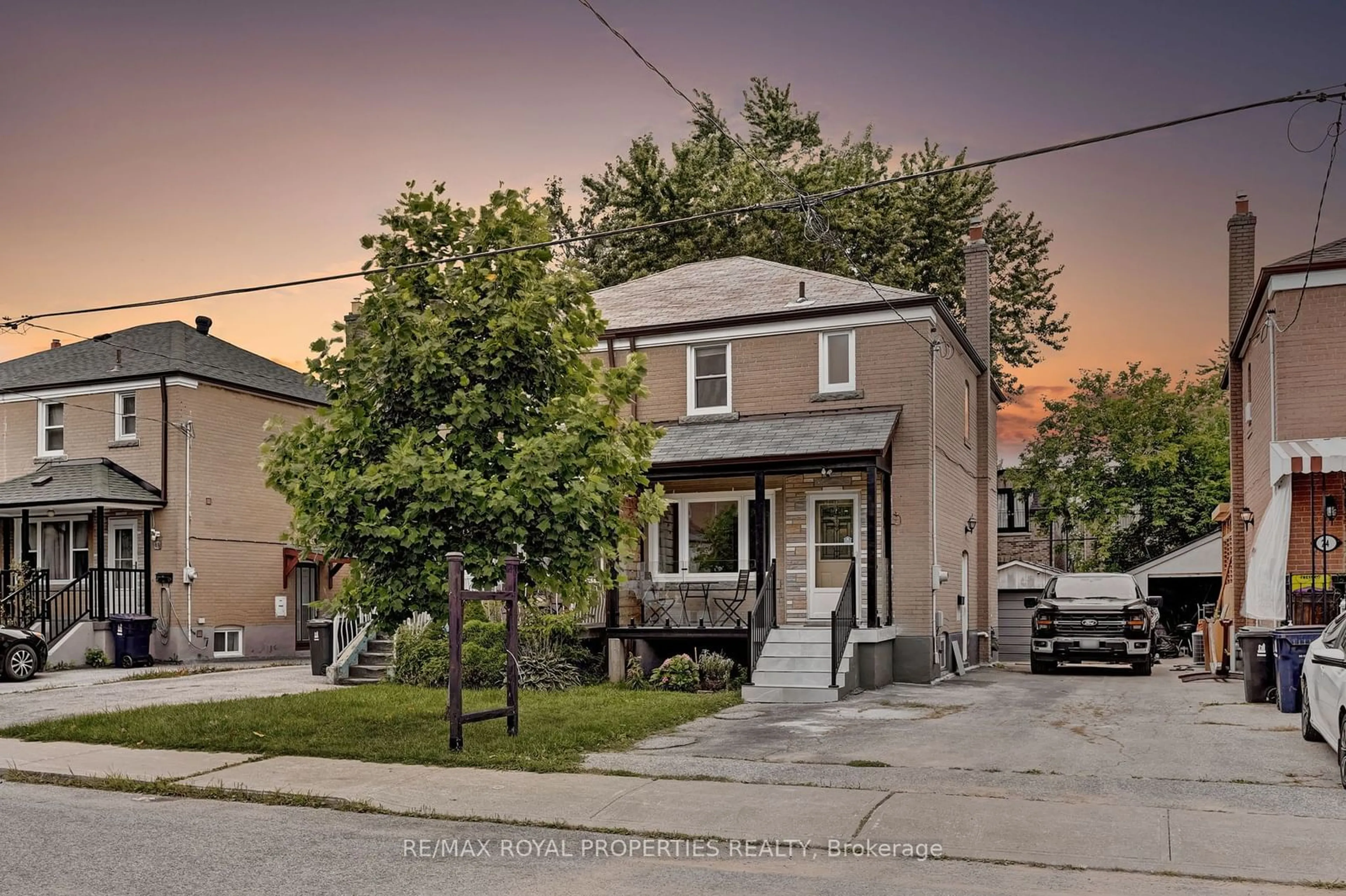 A pic from exterior of the house or condo, the street view for 22 Rupert St, Toronto Ontario M1K 1T4