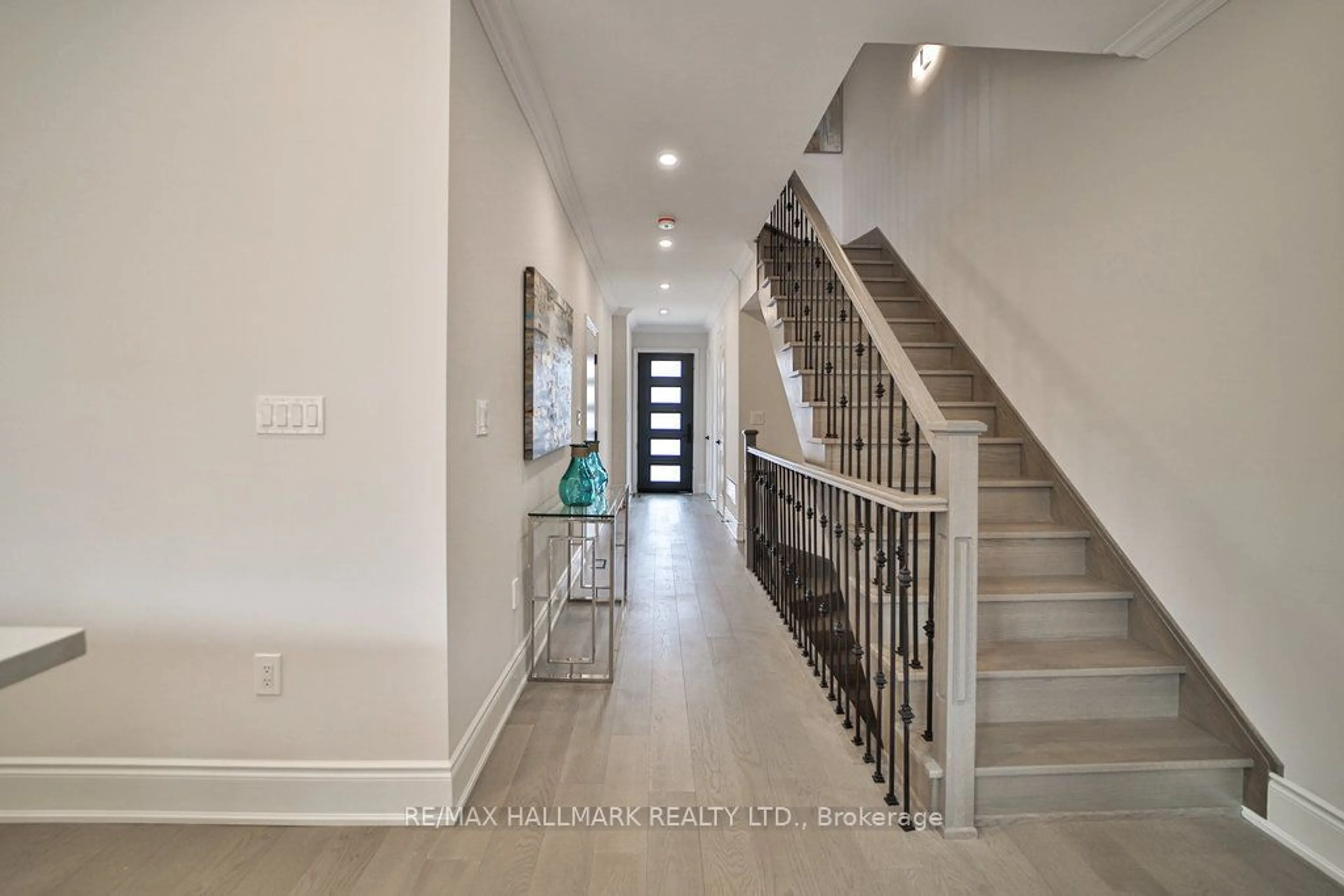 Indoor entryway, wood floors for 5 Cranswick Lane #5, Ajax Ontario L1T 3B8