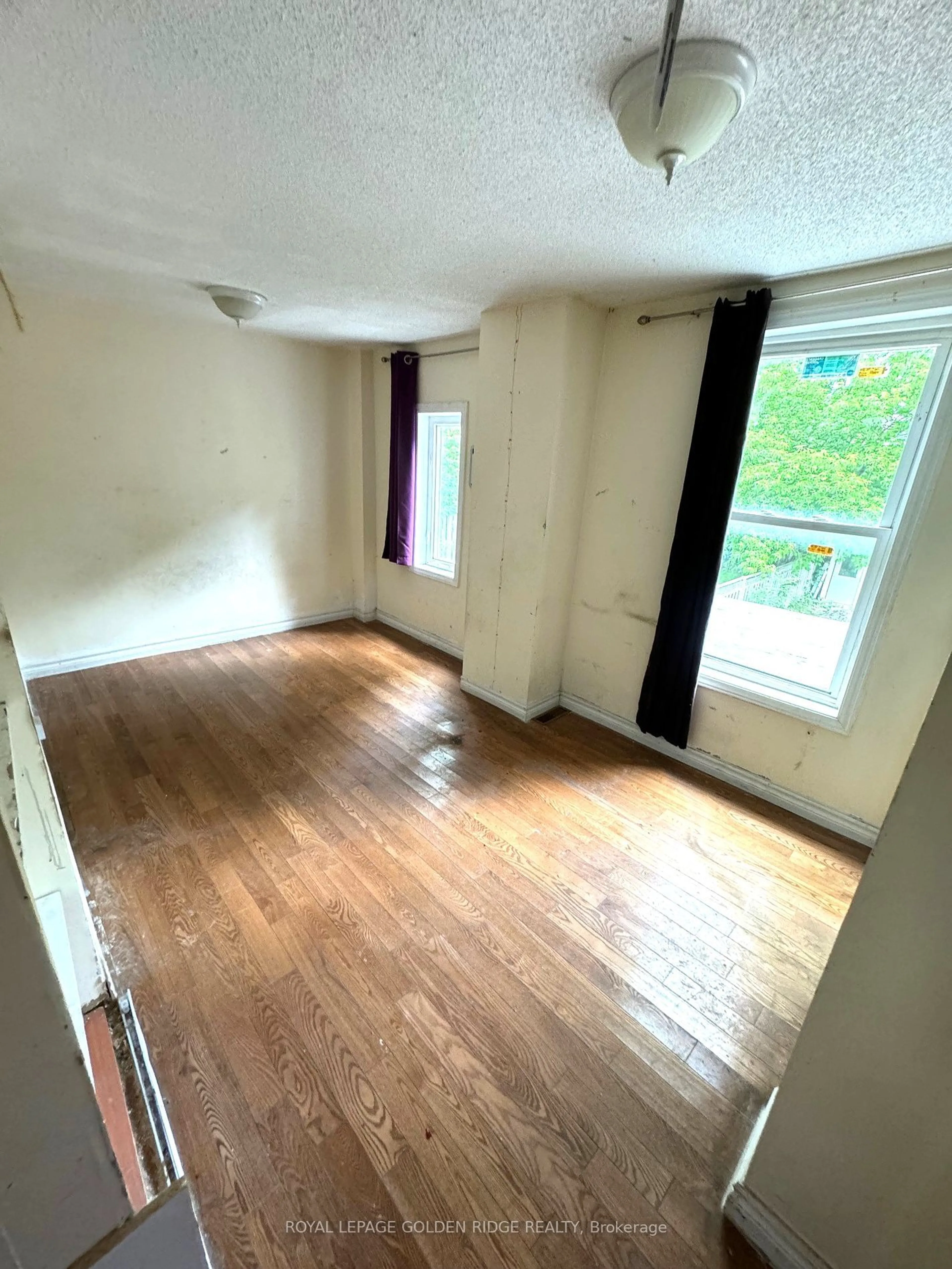 A pic of a room, unknown floor for 159 Eastwood Ave, Toronto Ontario M1N 3H5