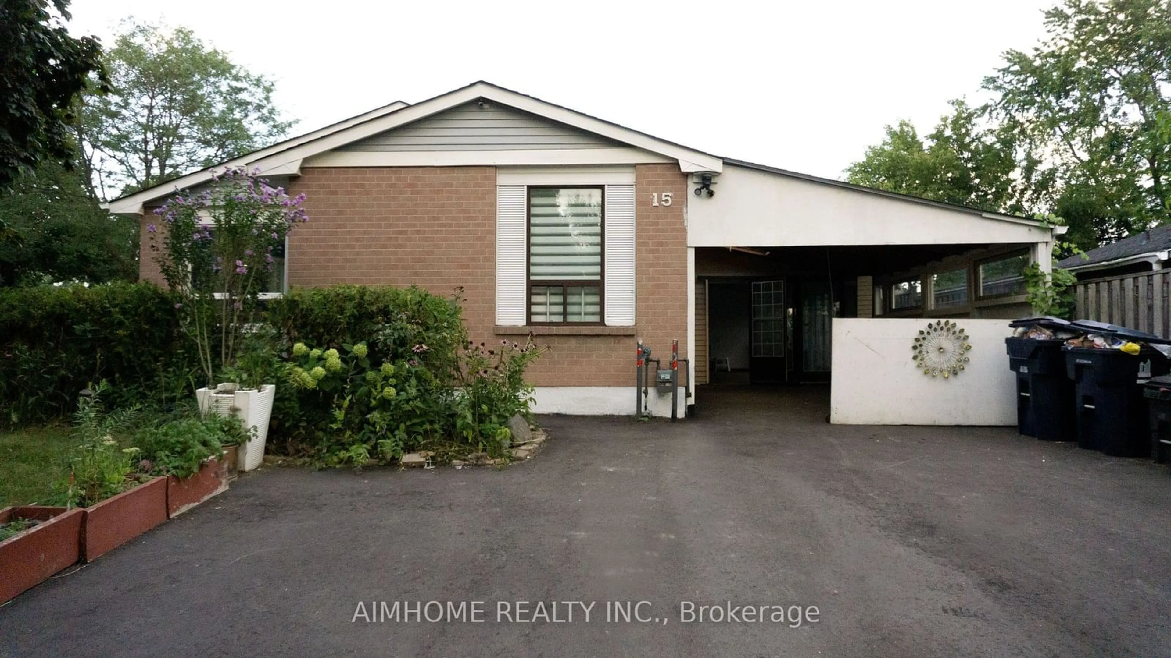 Frontside or backside of a home for 15 Lighthall Cres, Toronto Ontario M1B 1V4