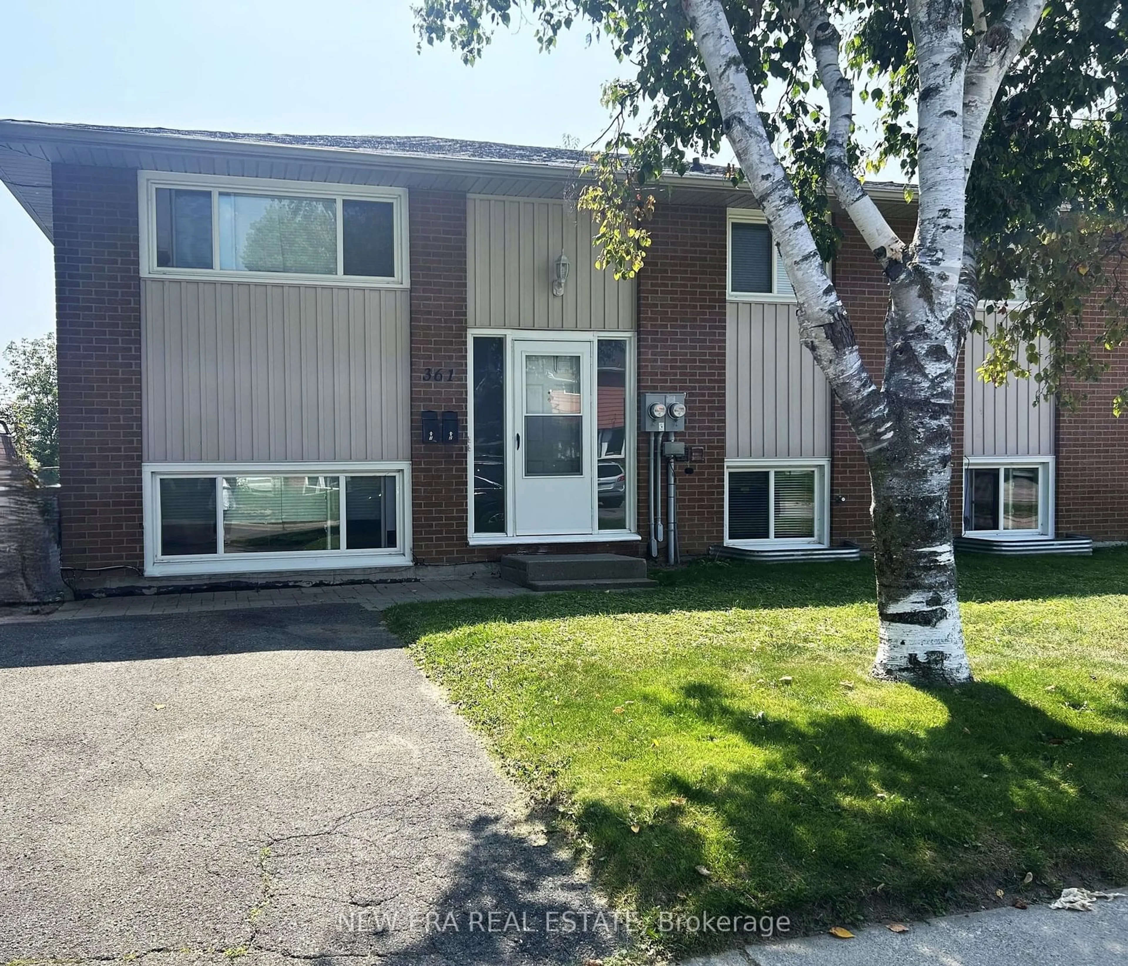 A pic from exterior of the house or condo for 361 Dwight Ave, Oshawa Ontario L1J 1K8