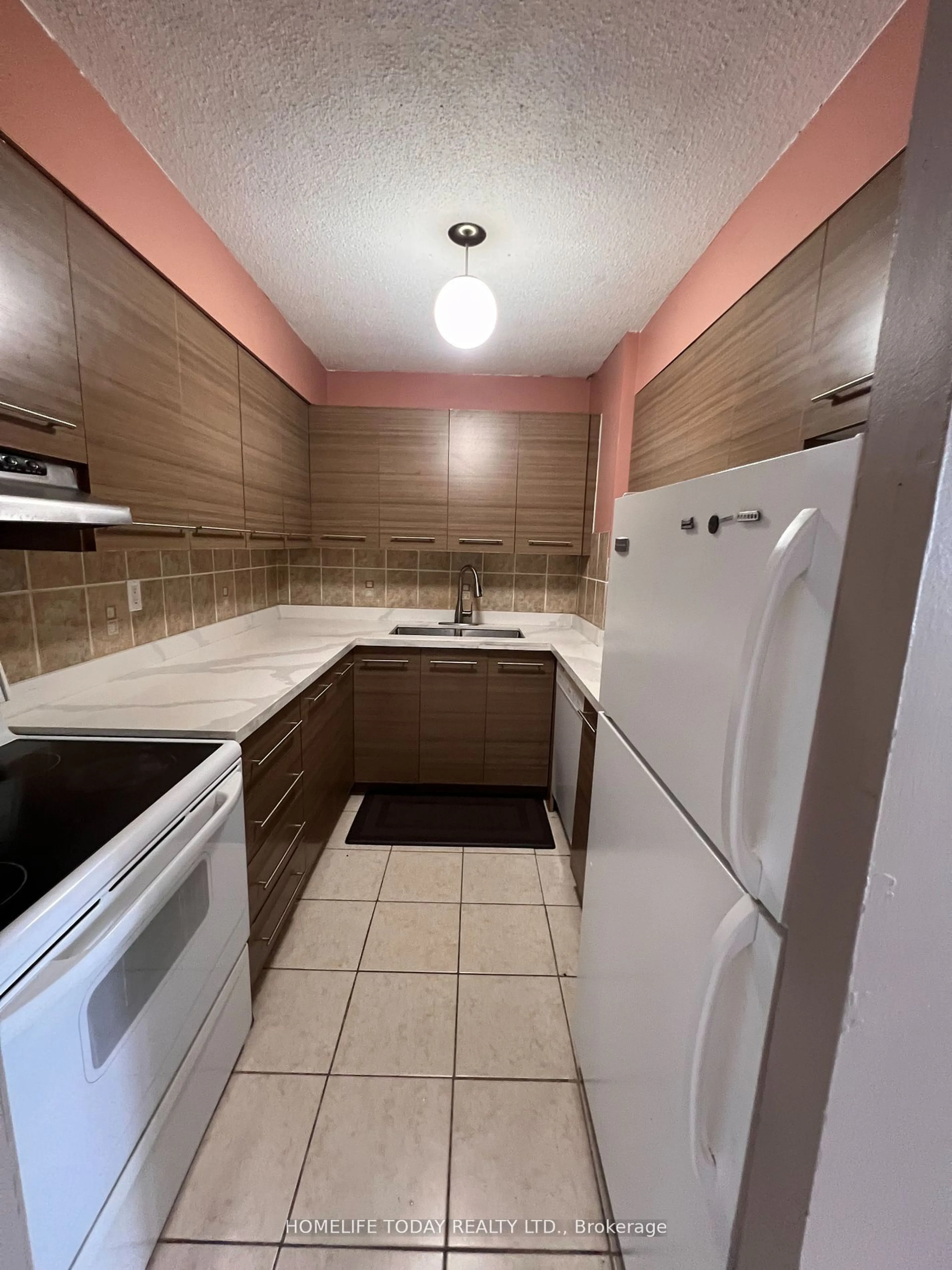 Standard kitchen for 10 Tapscott Rd #706, Toronto Ontario M1B 3L9