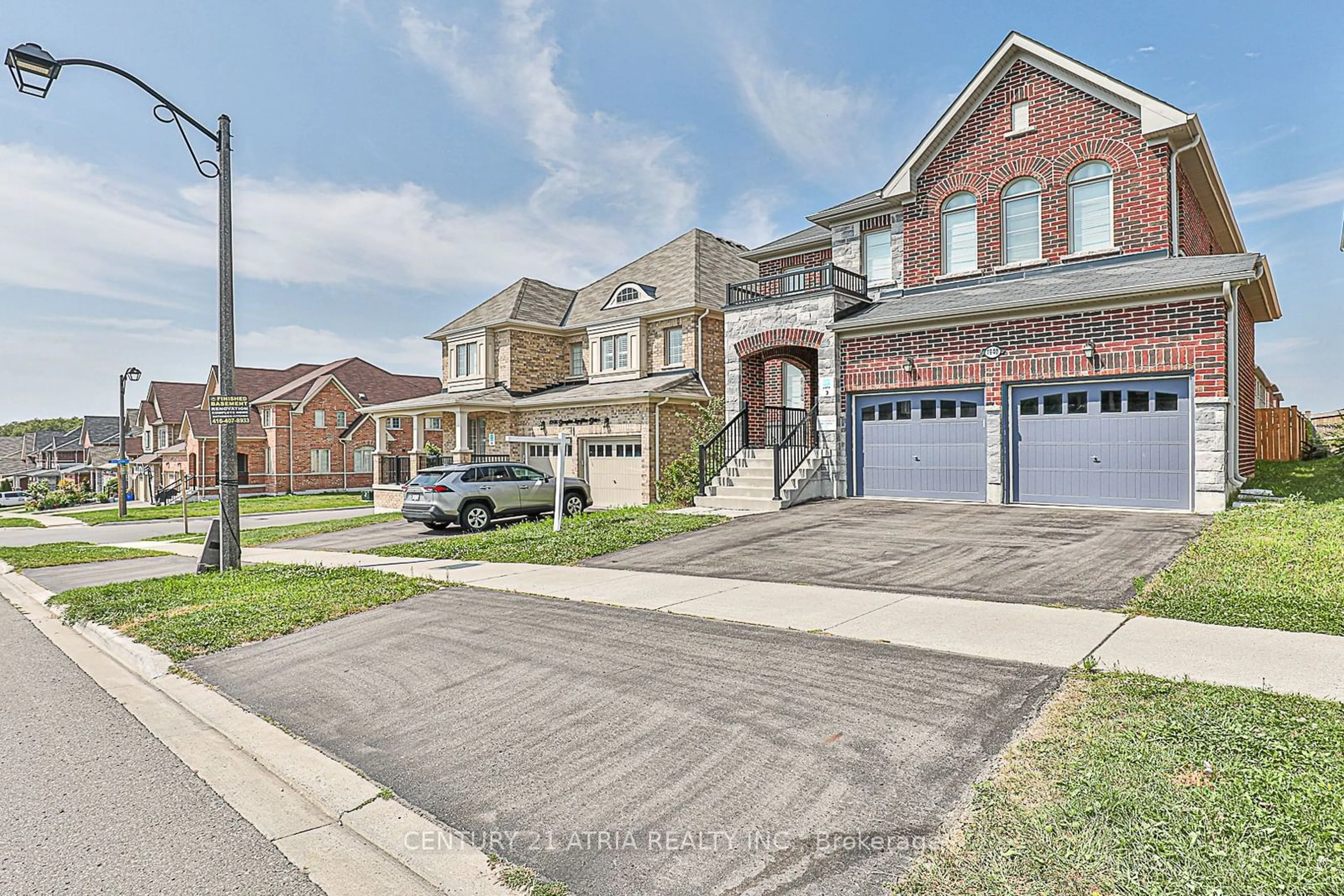 Frontside or backside of a home for 1940 Douglas Langtree Dr, Oshawa Ontario L1K 0Y6