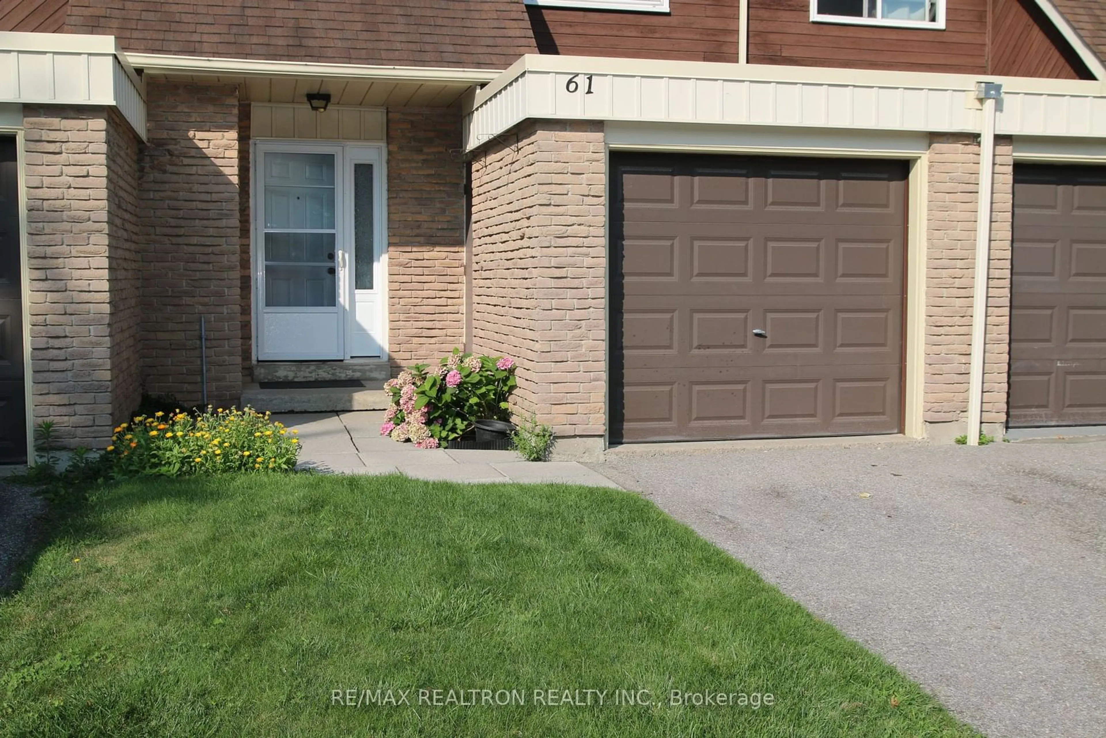 A pic from exterior of the house or condo, the street view for 341 Military Tr #61, Toronto Ontario M1E 4E4